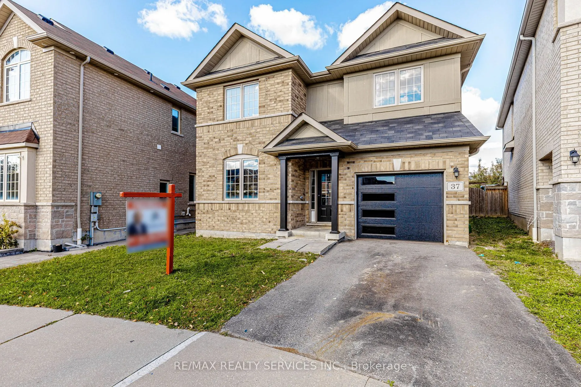 37 Skelton Crescent