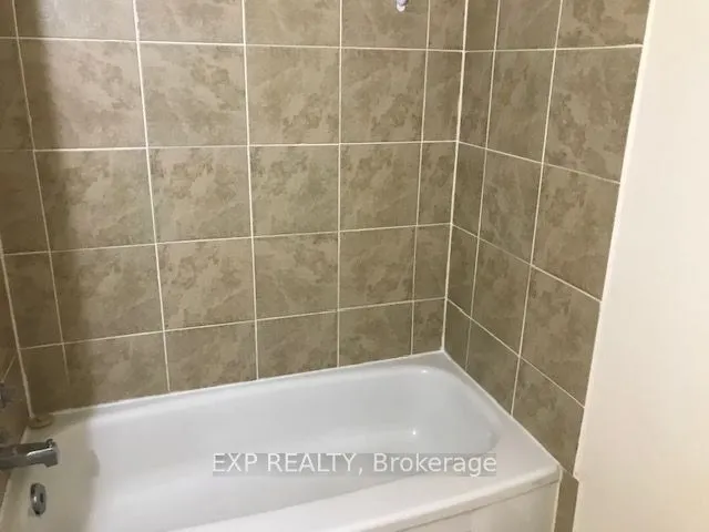 520 Bloor Street E #8