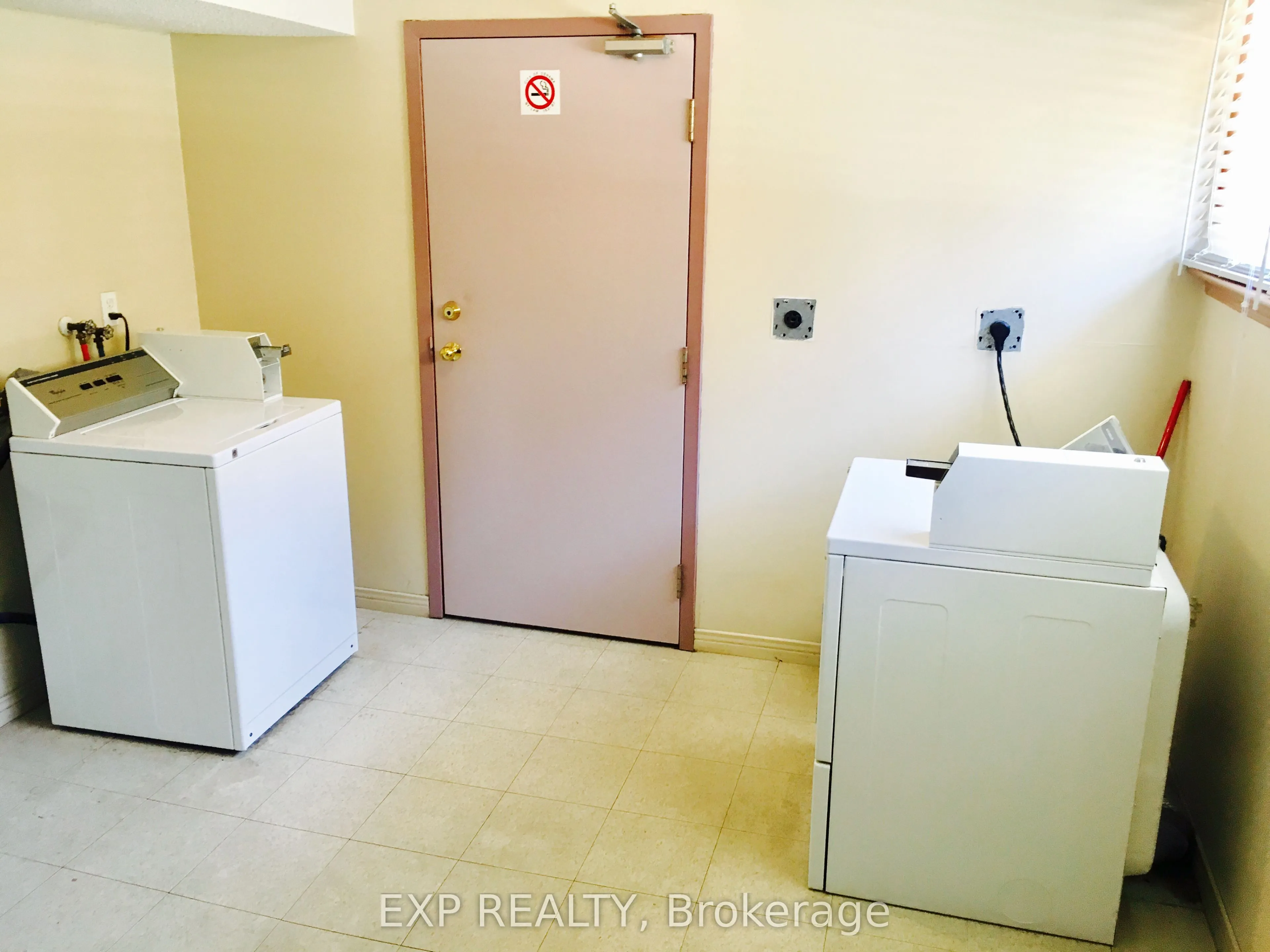 520 Bloor Street E #8