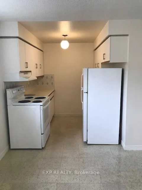 520 Bloor Street E #8
