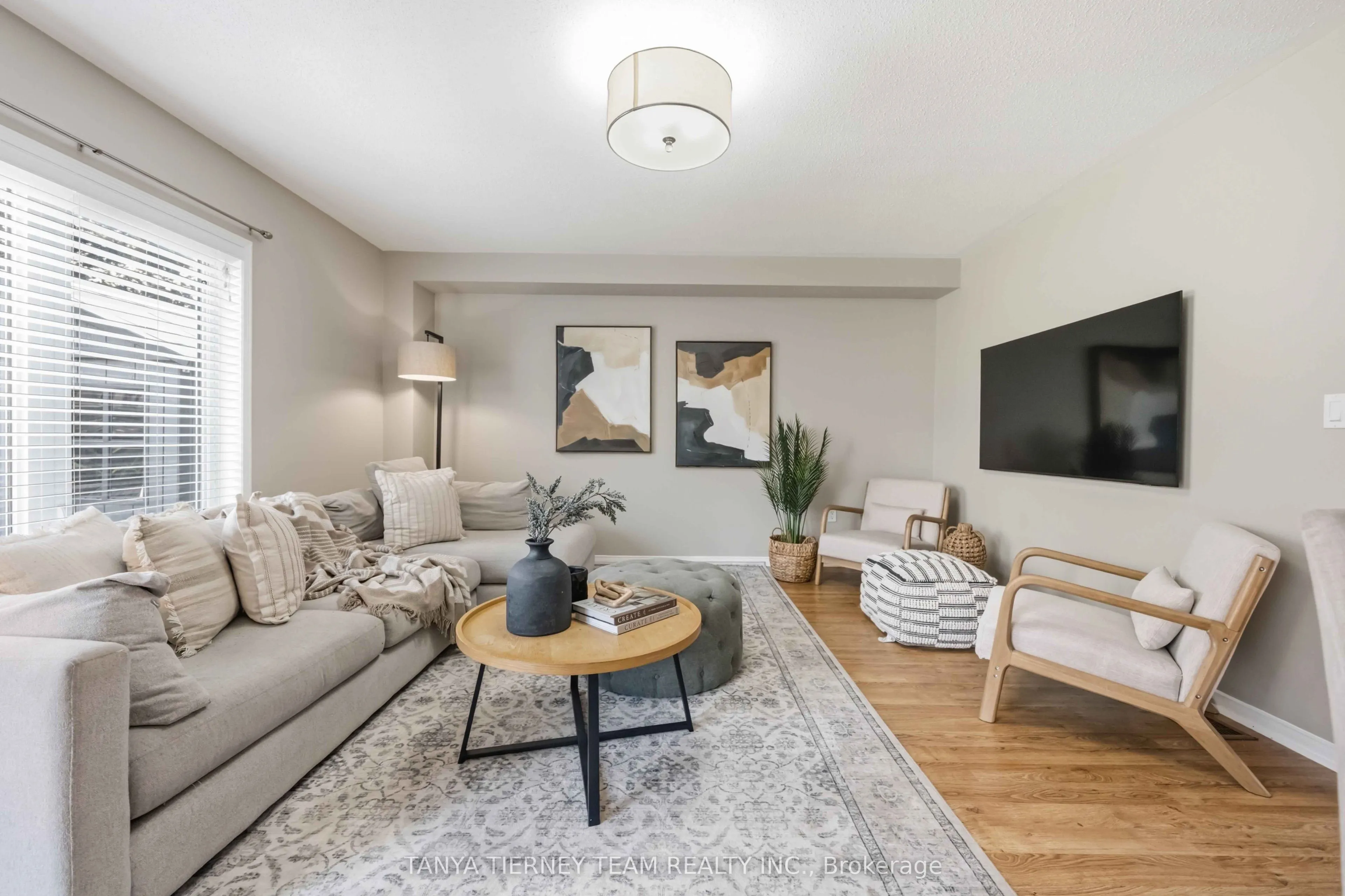 828 Taggart Crescent