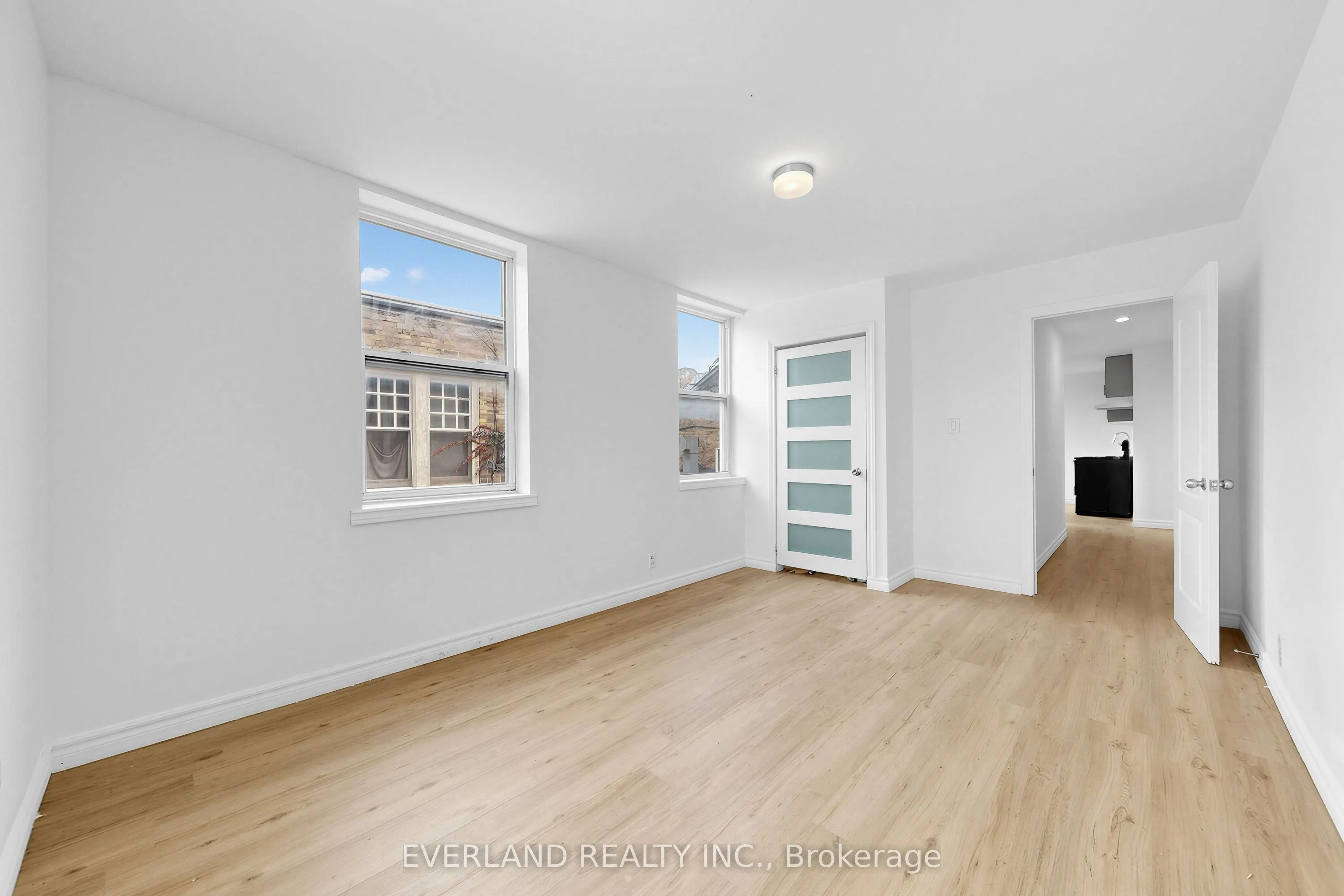 20 King Street E #C