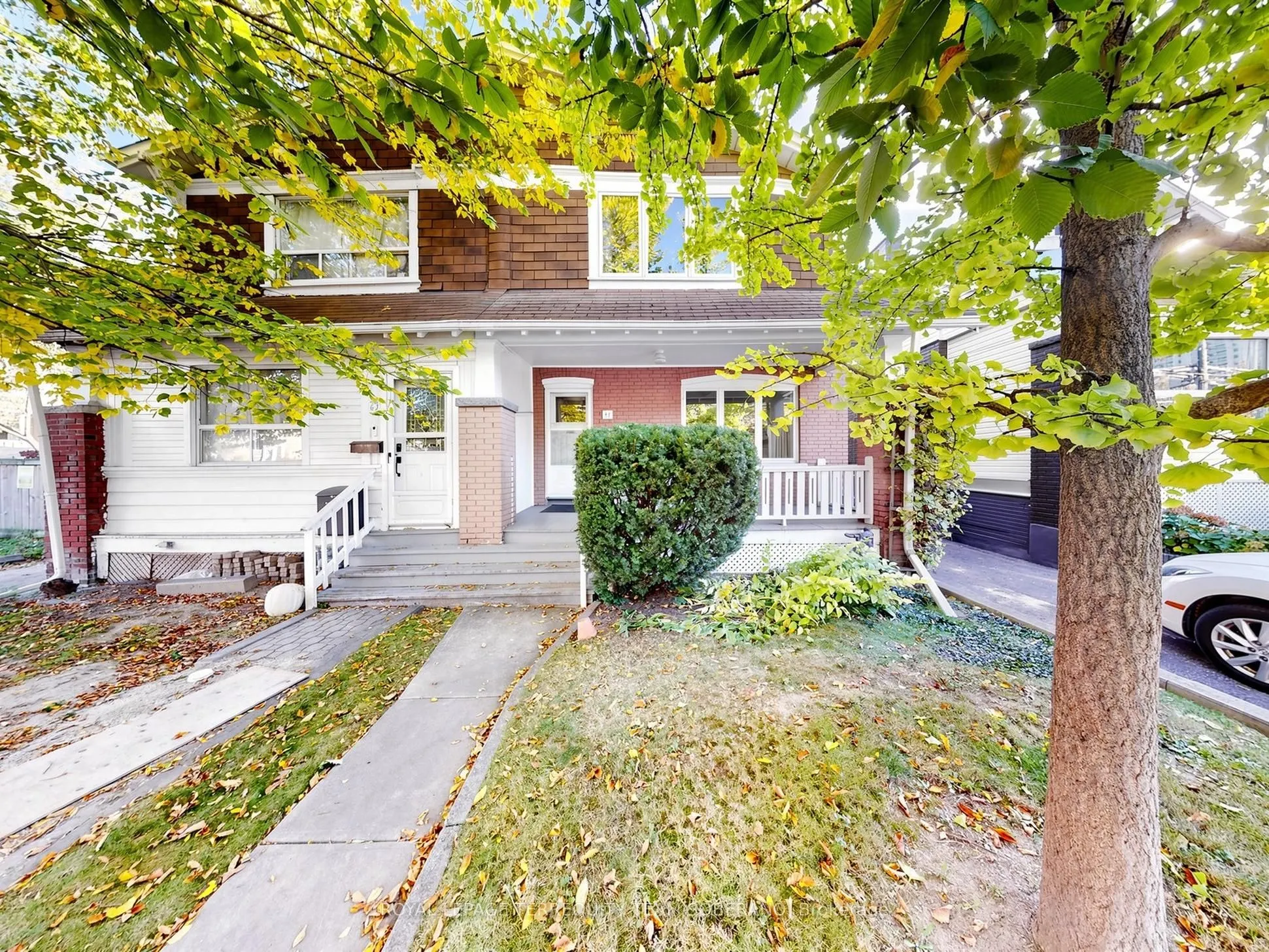 61 Secord Avenue