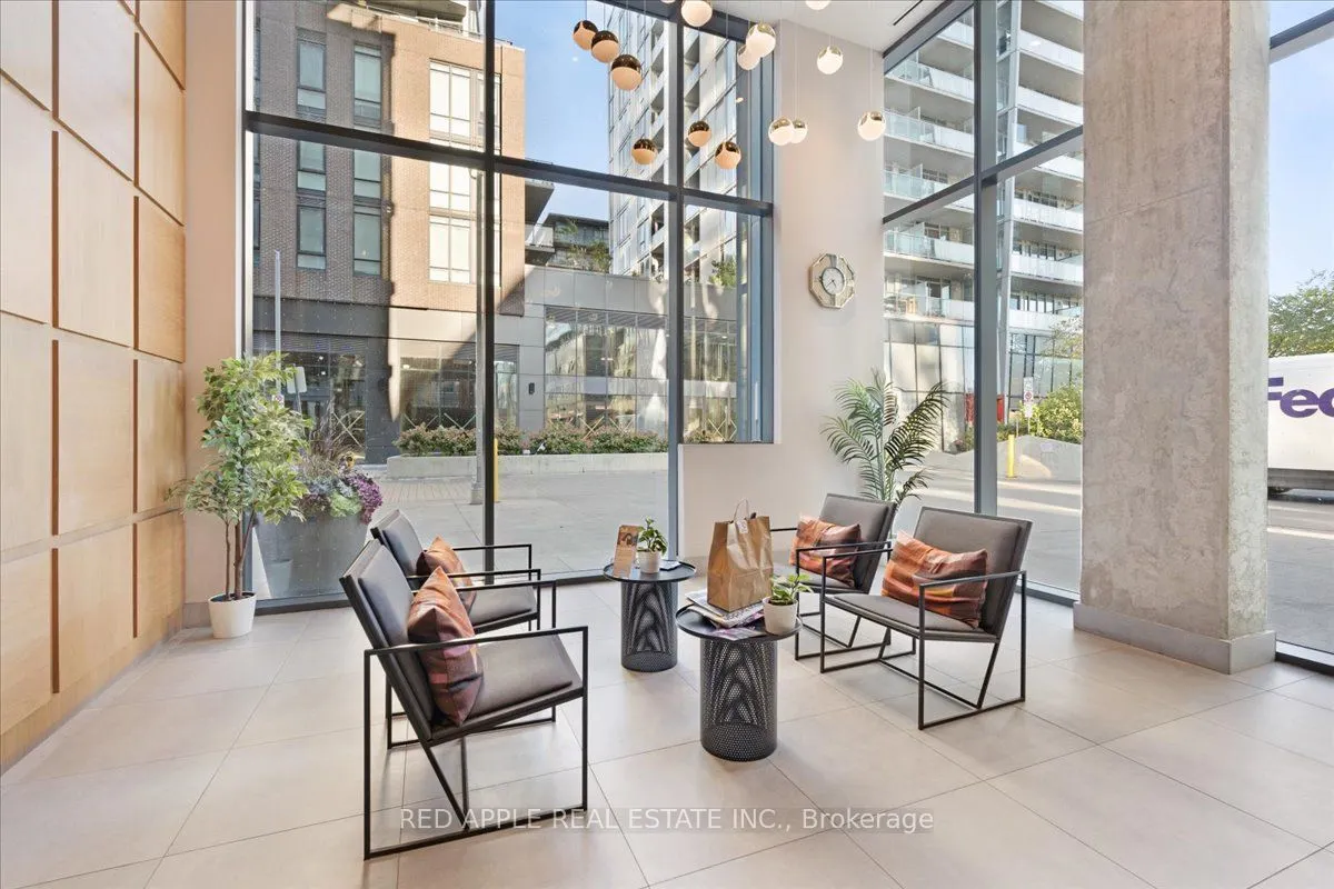 30 Baseball Place #207