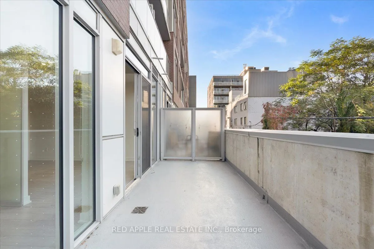 30 Baseball Place #207