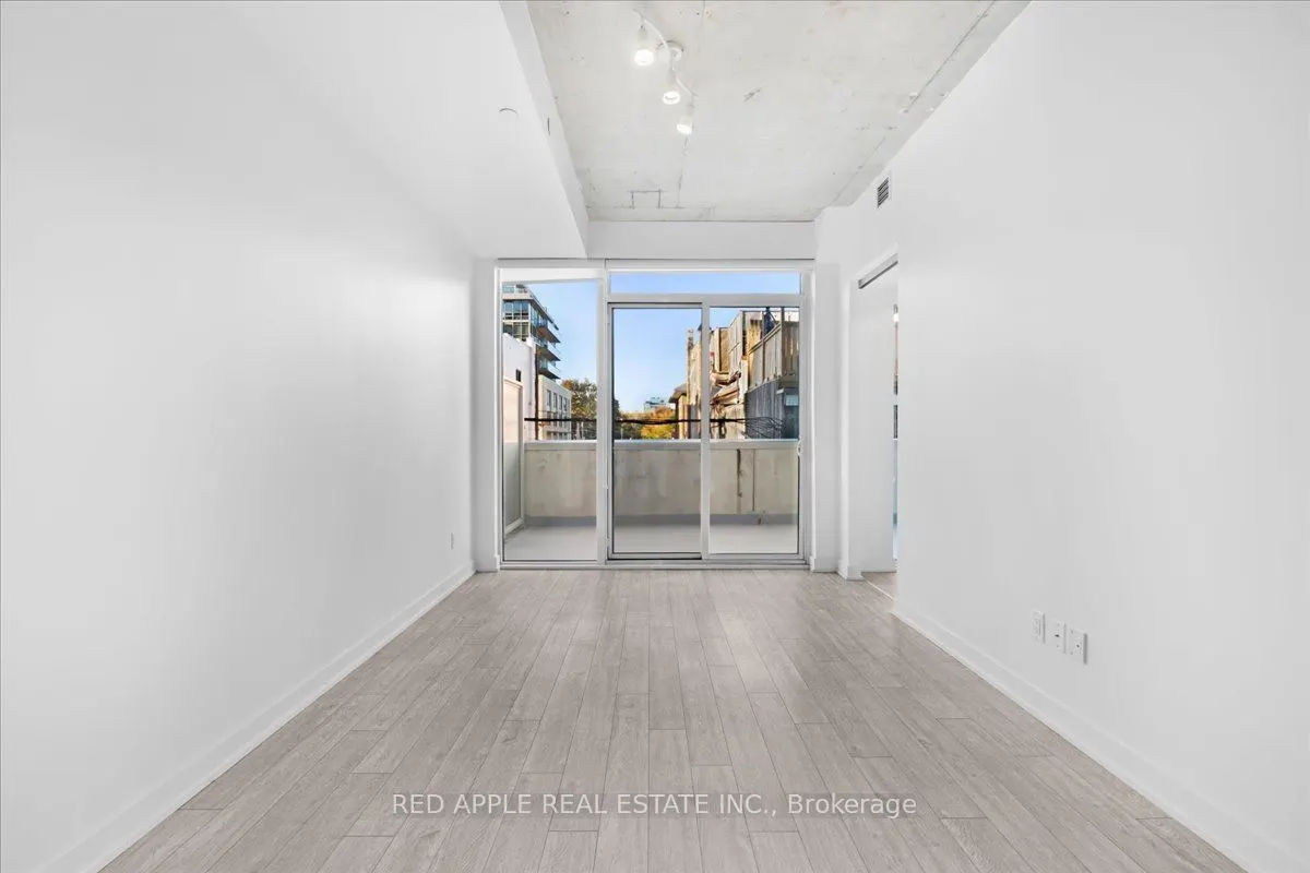 30 Baseball Place #207
