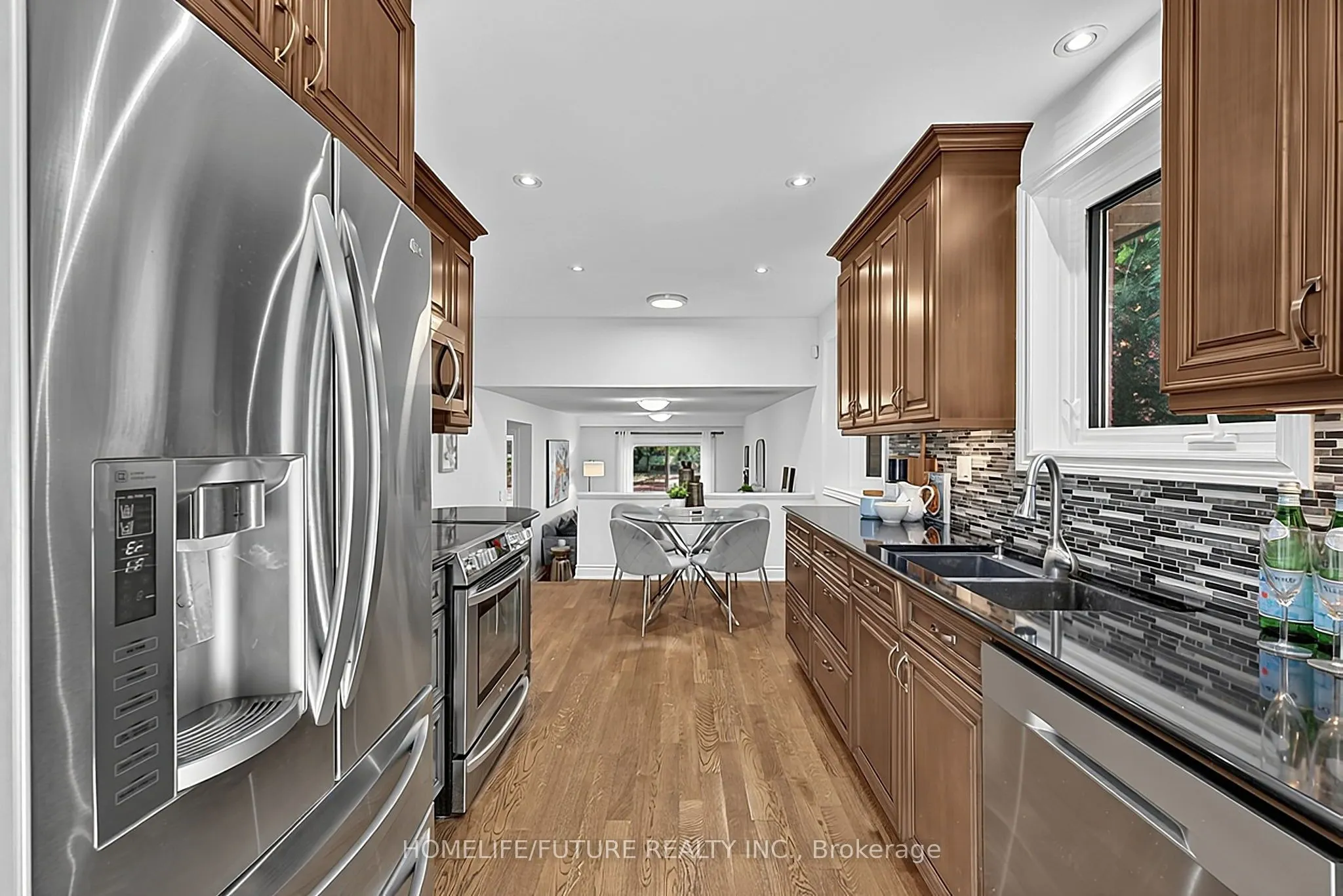 18 Ivan Road