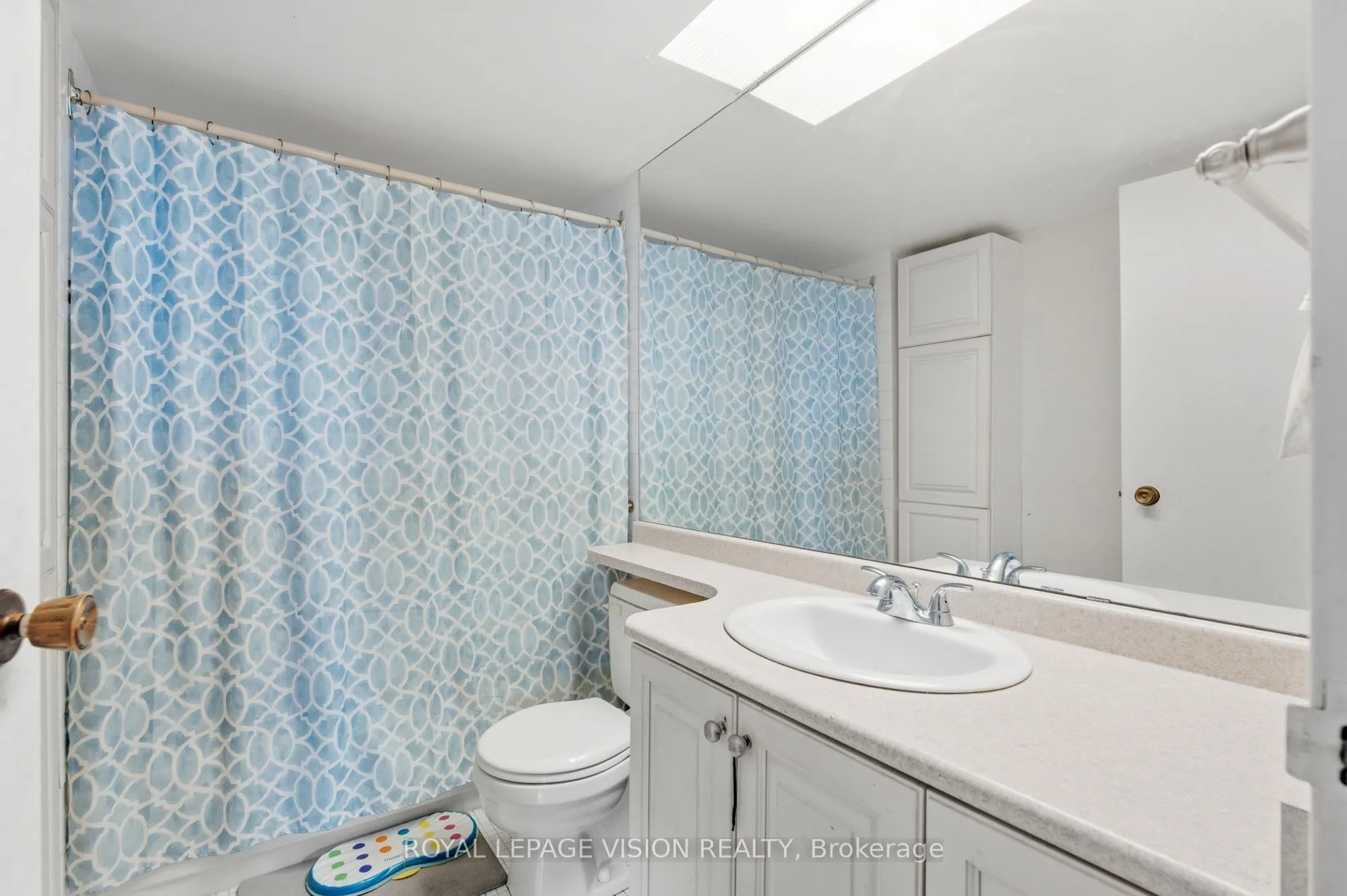 10 Dean Park Road #319