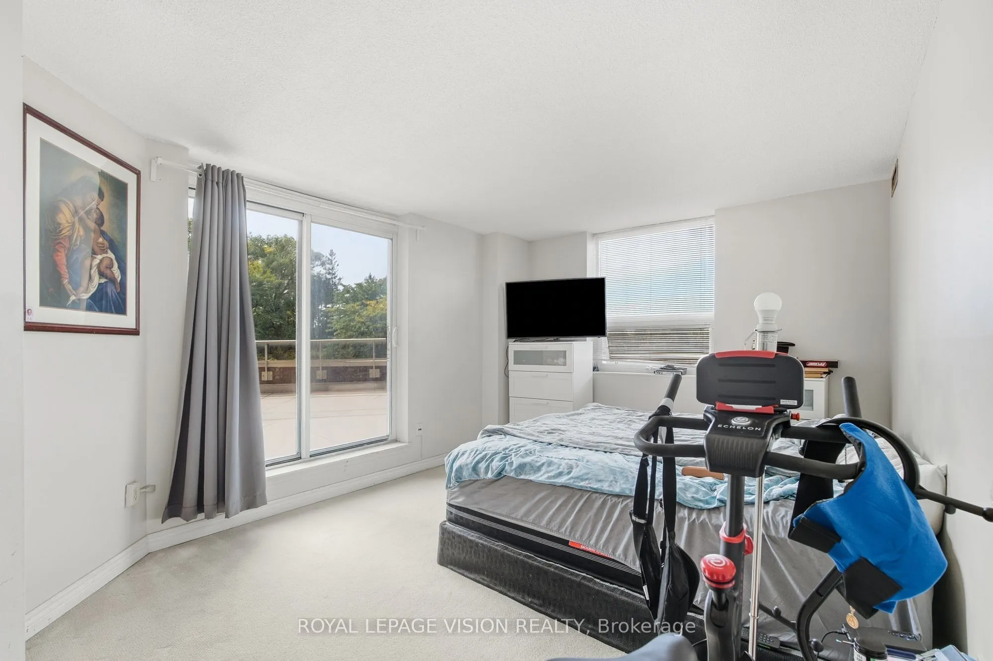 10 Dean Park Road #319