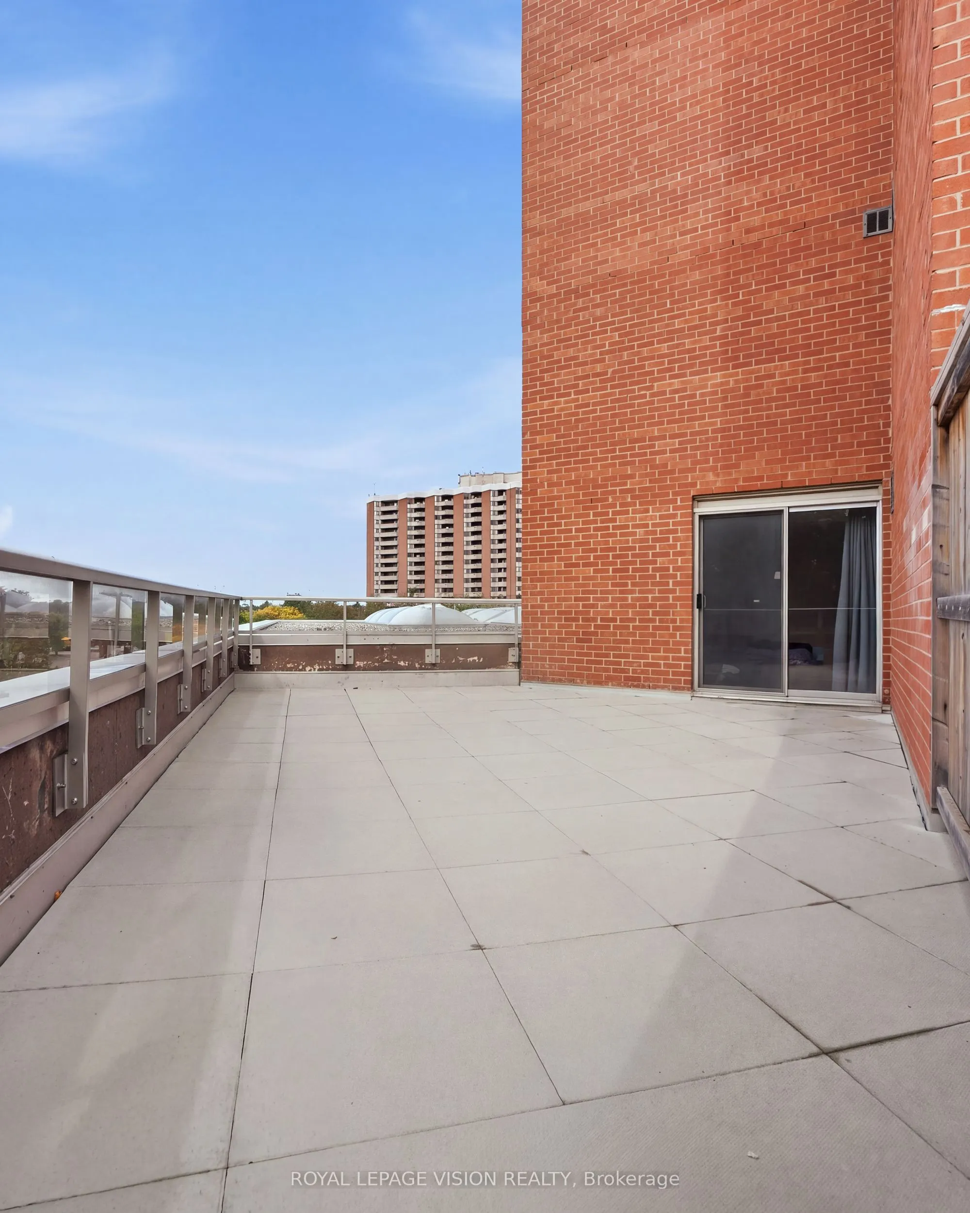 10 Dean Park Road #319