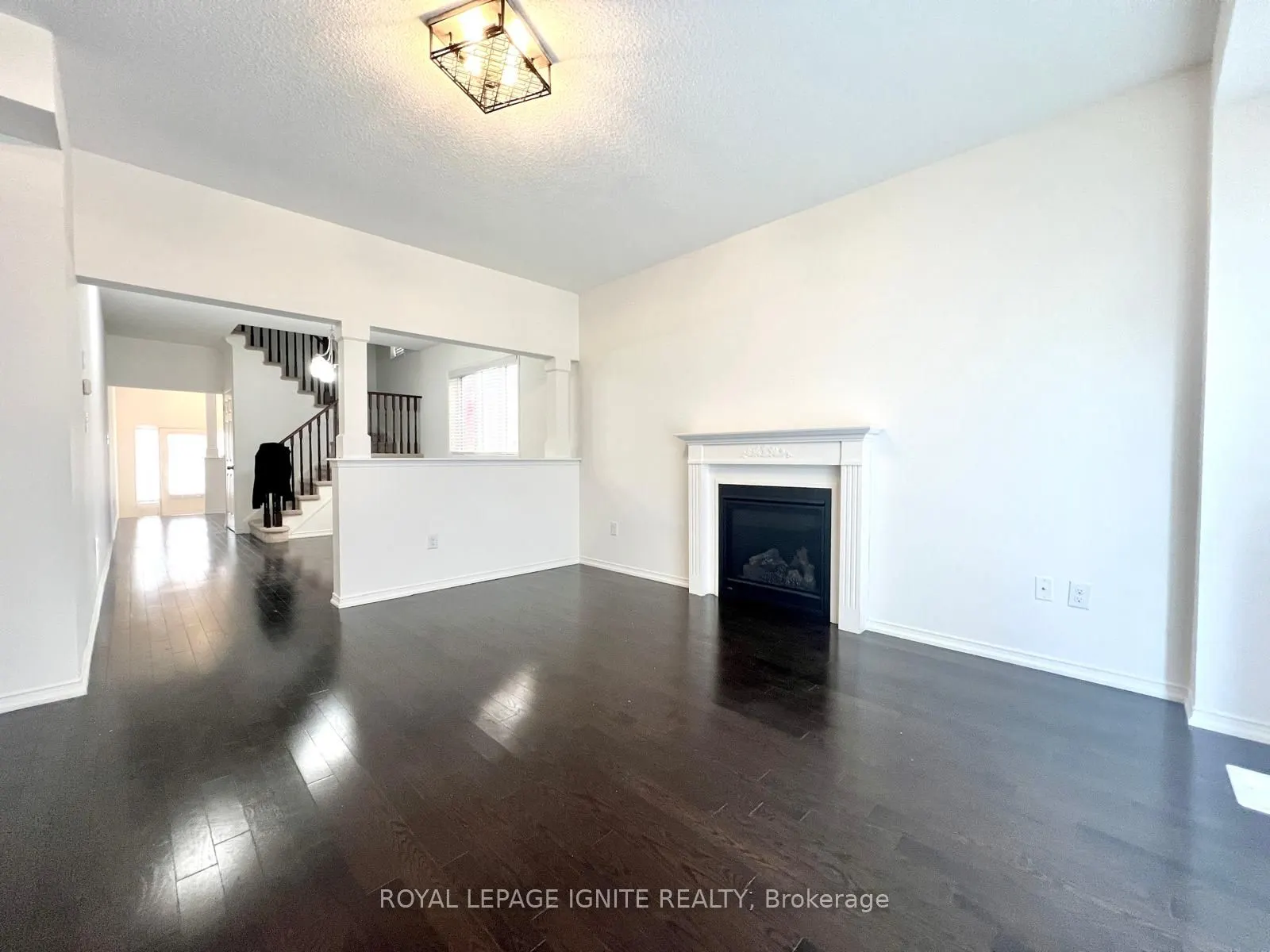 33 Ainsbury Avenue