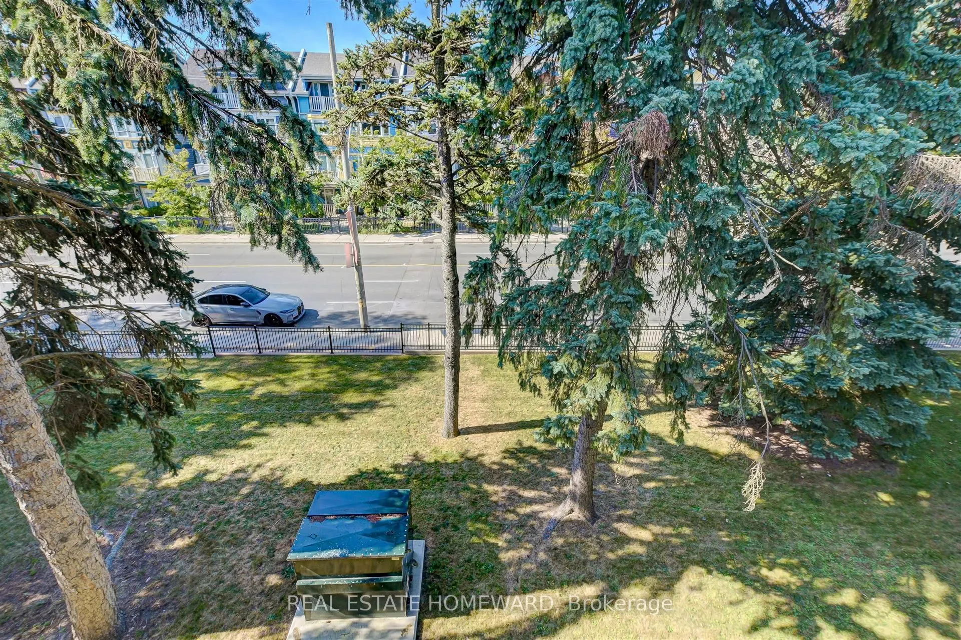 123 Woodbine Avenue #322