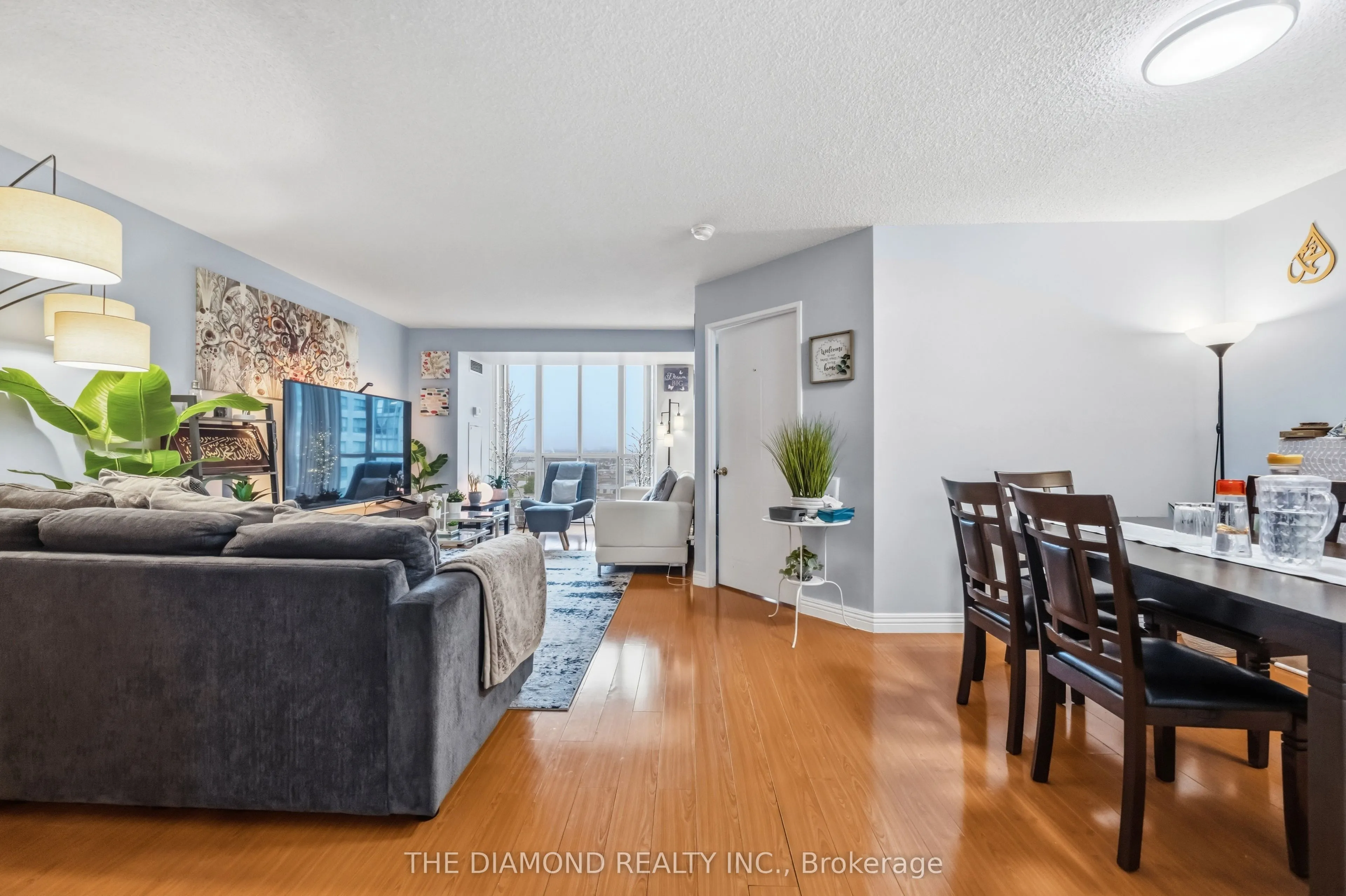 2550 Lawrence Avenue E #816