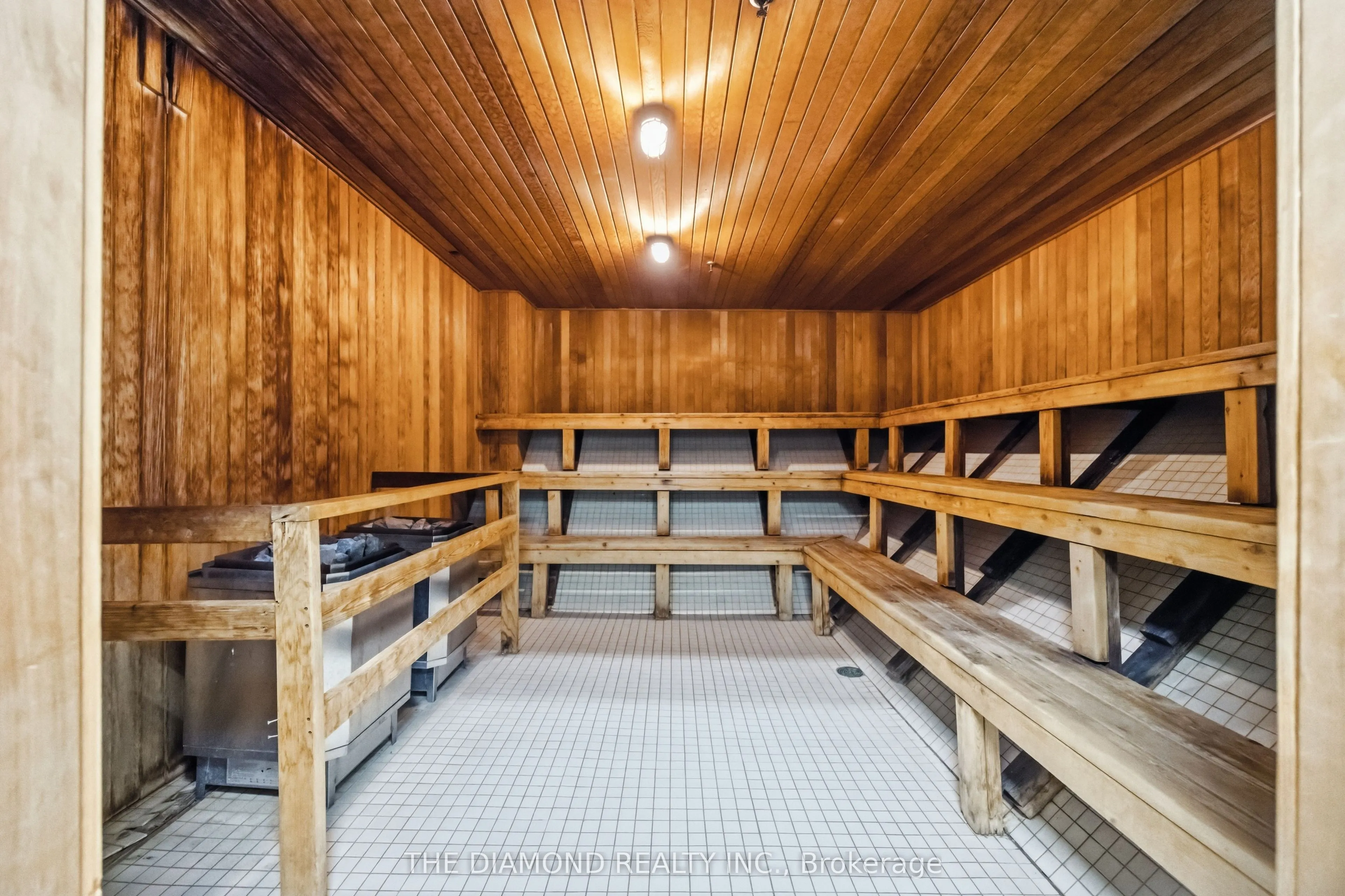 2550 Lawrence Avenue E #816