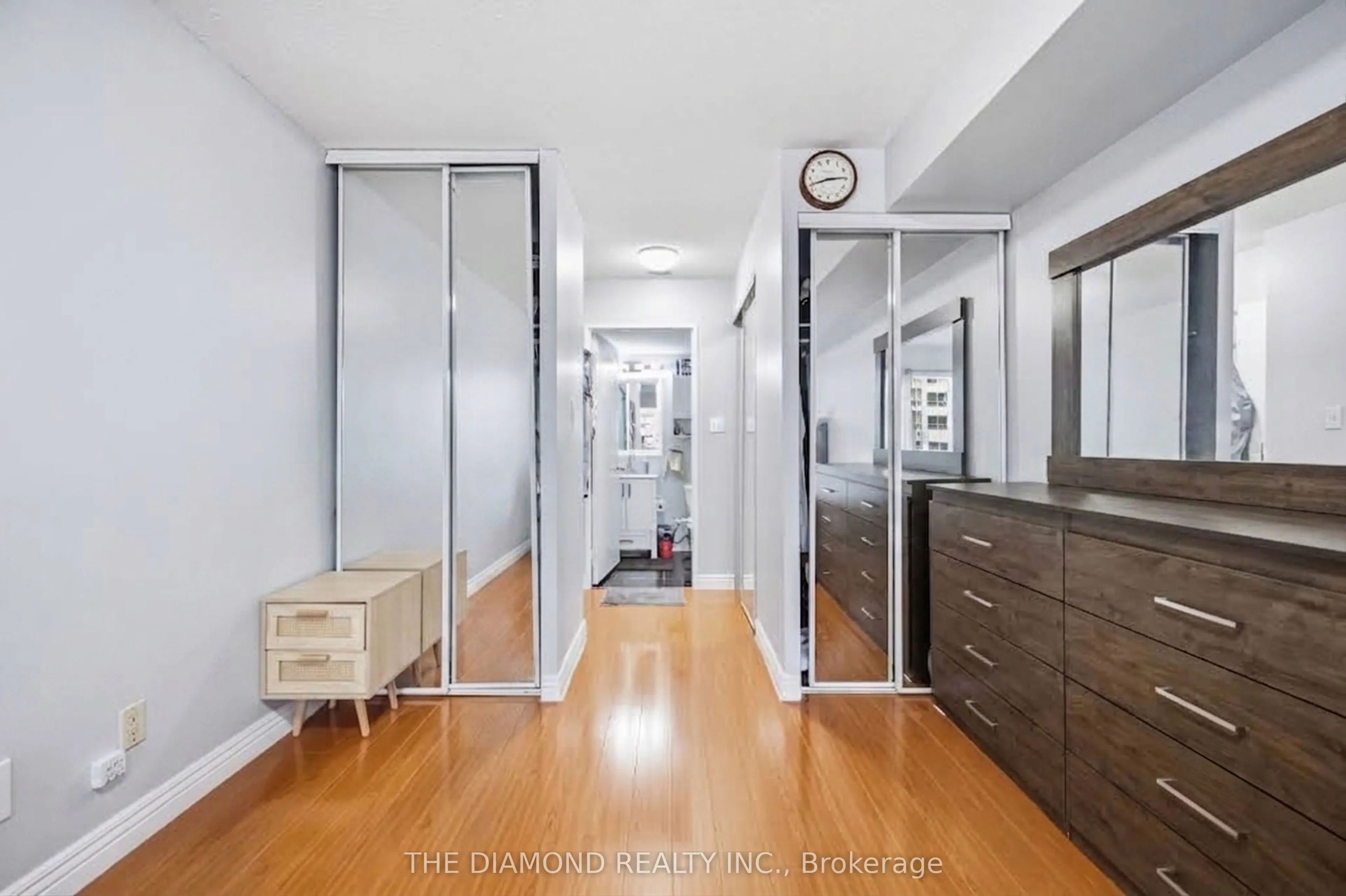 2550 Lawrence Avenue E #816