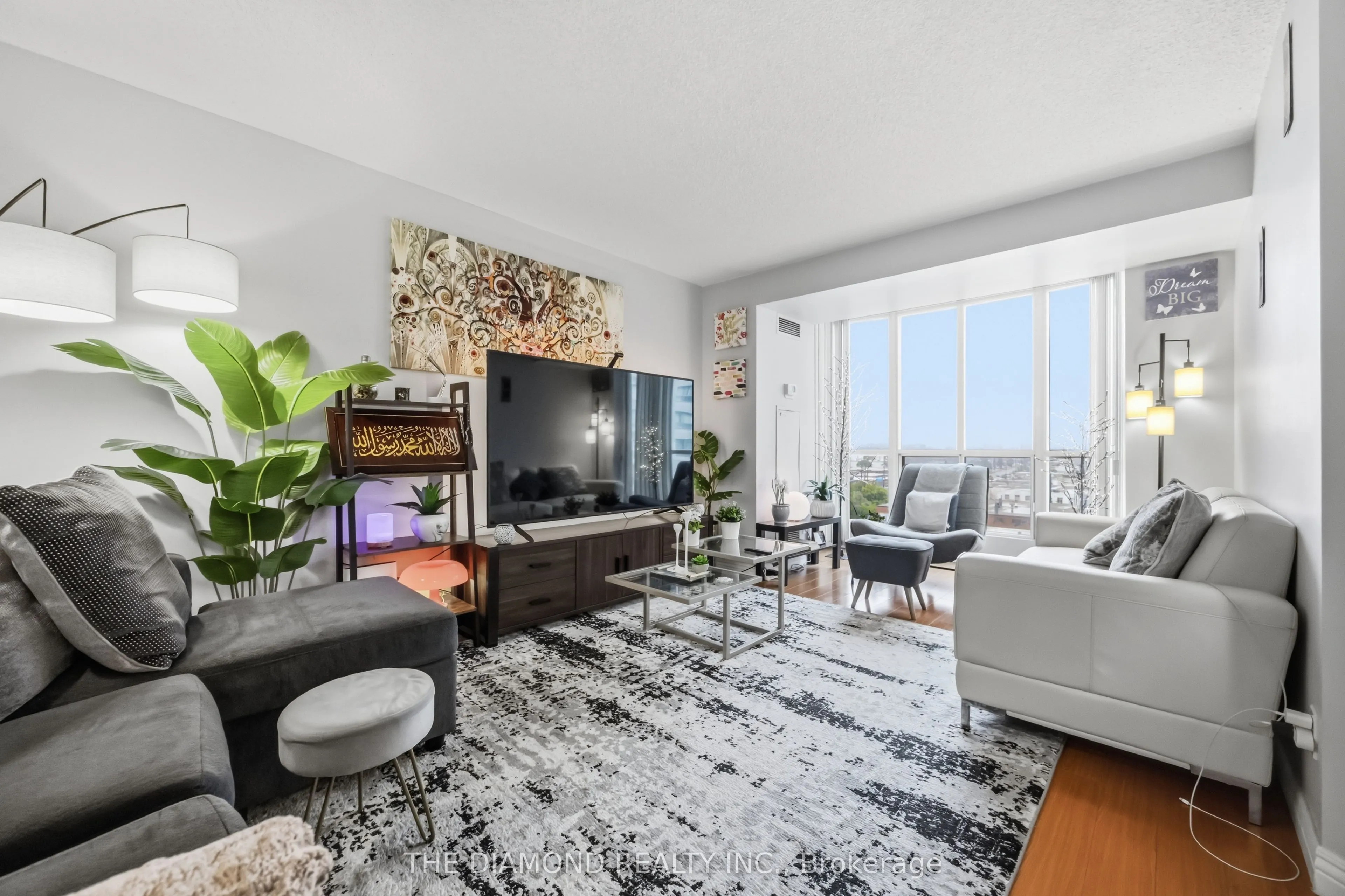 2550 Lawrence Avenue E #816