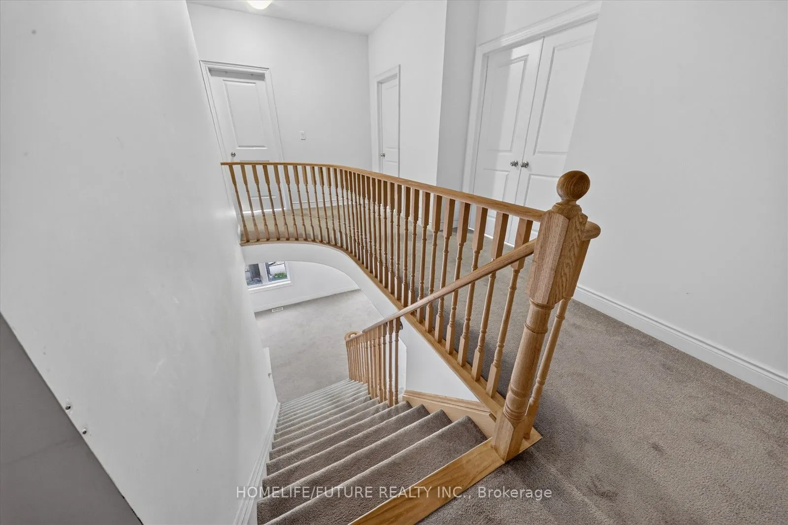 2548 Bandsman Crescent