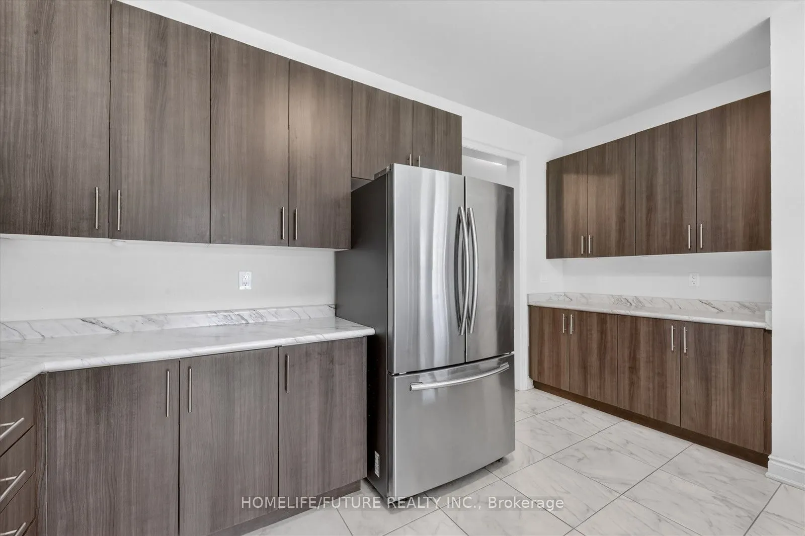 2548 Bandsman Crescent
