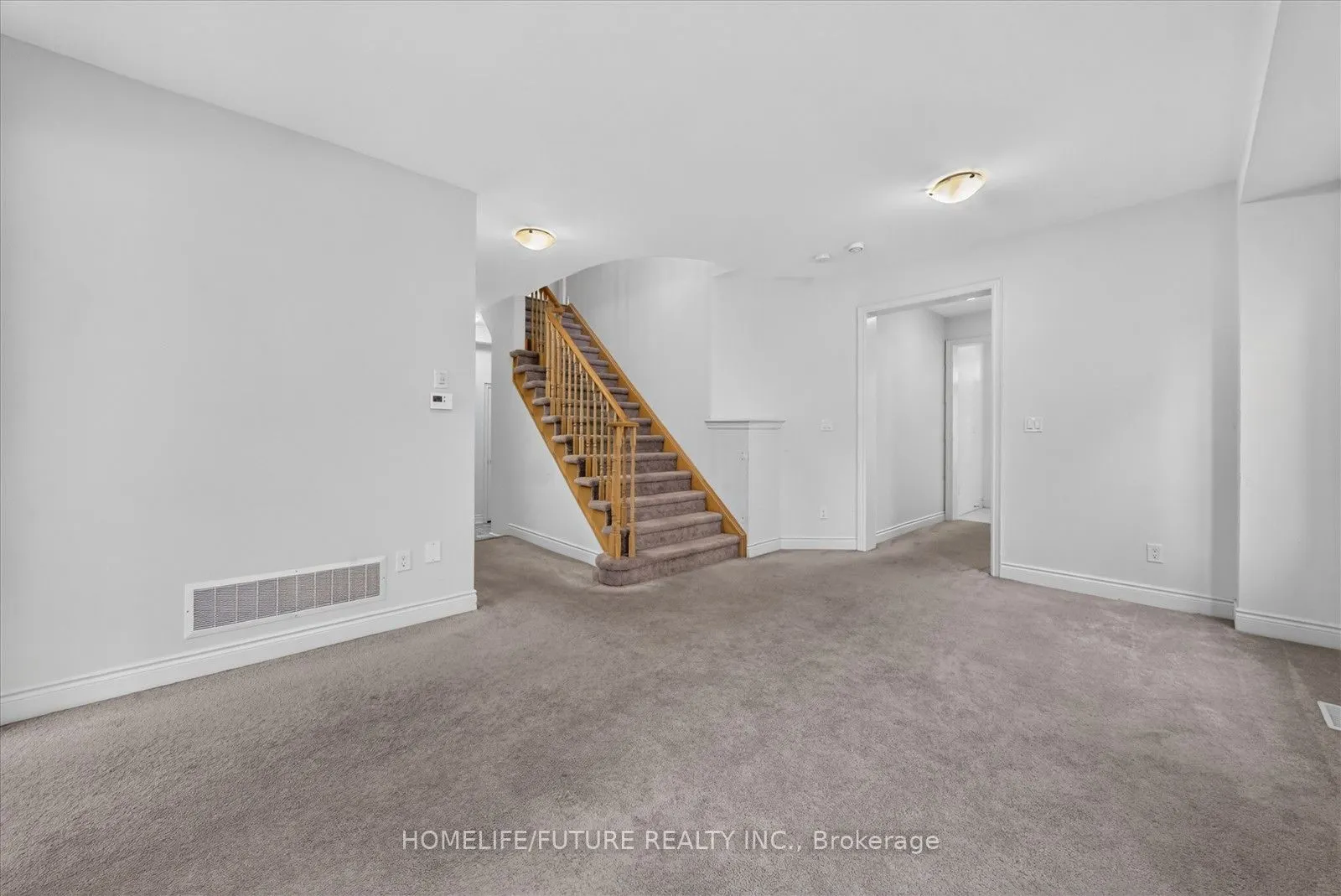 2548 Bandsman Crescent