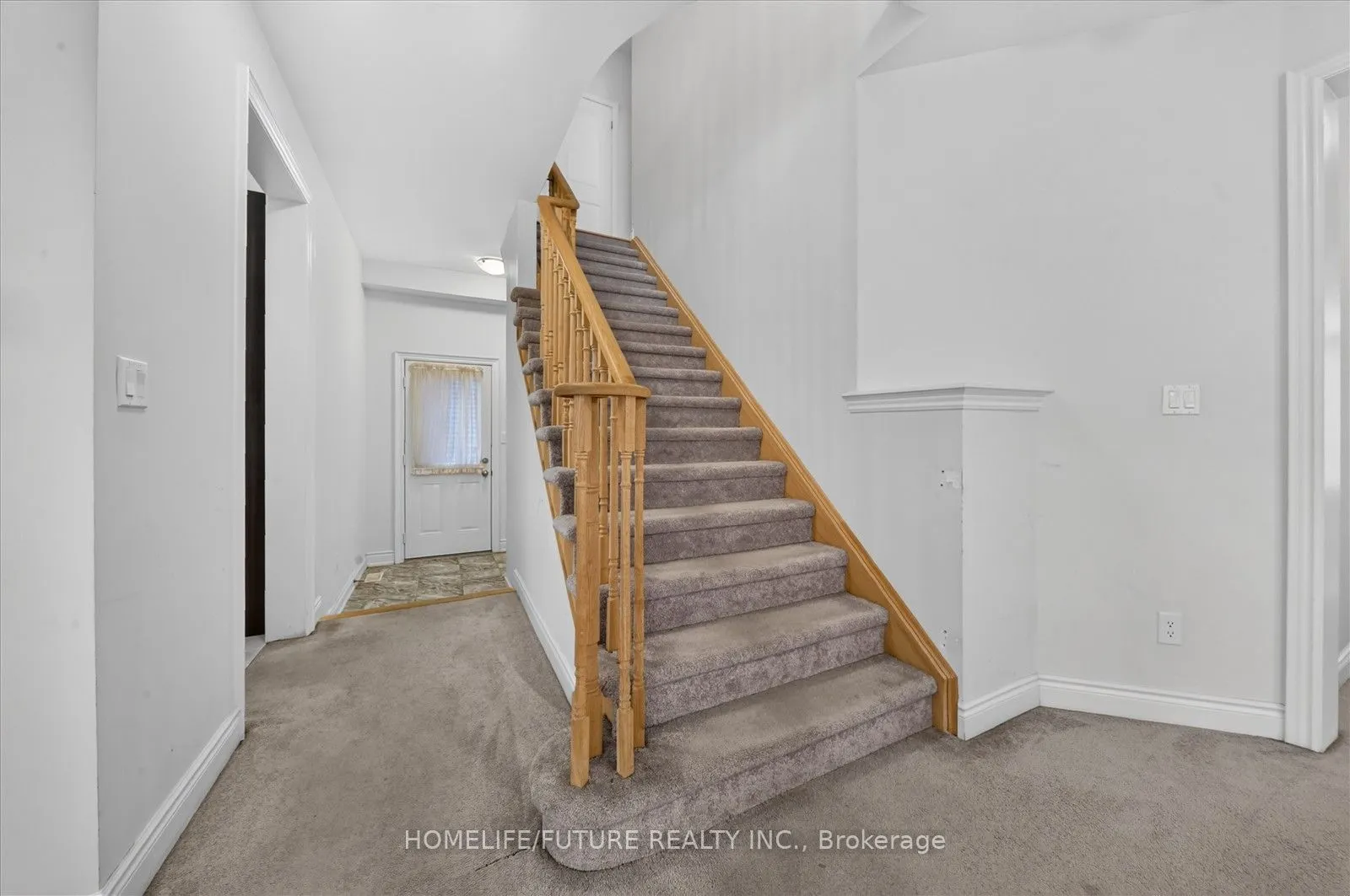 2548 Bandsman Crescent
