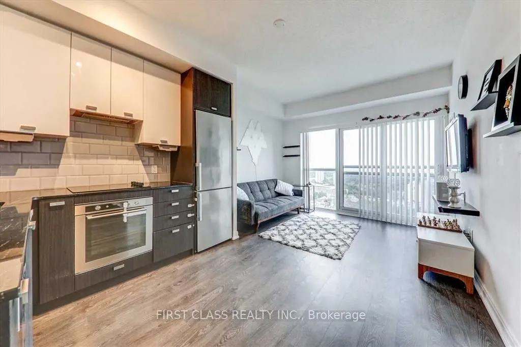 275 Village Green Square #3120