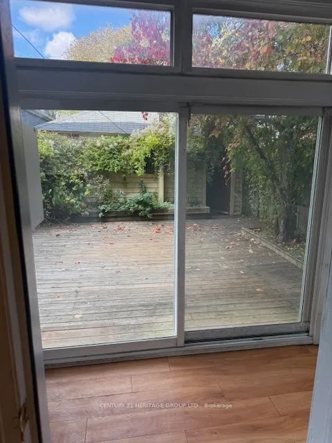16 Sparkhall Avenue