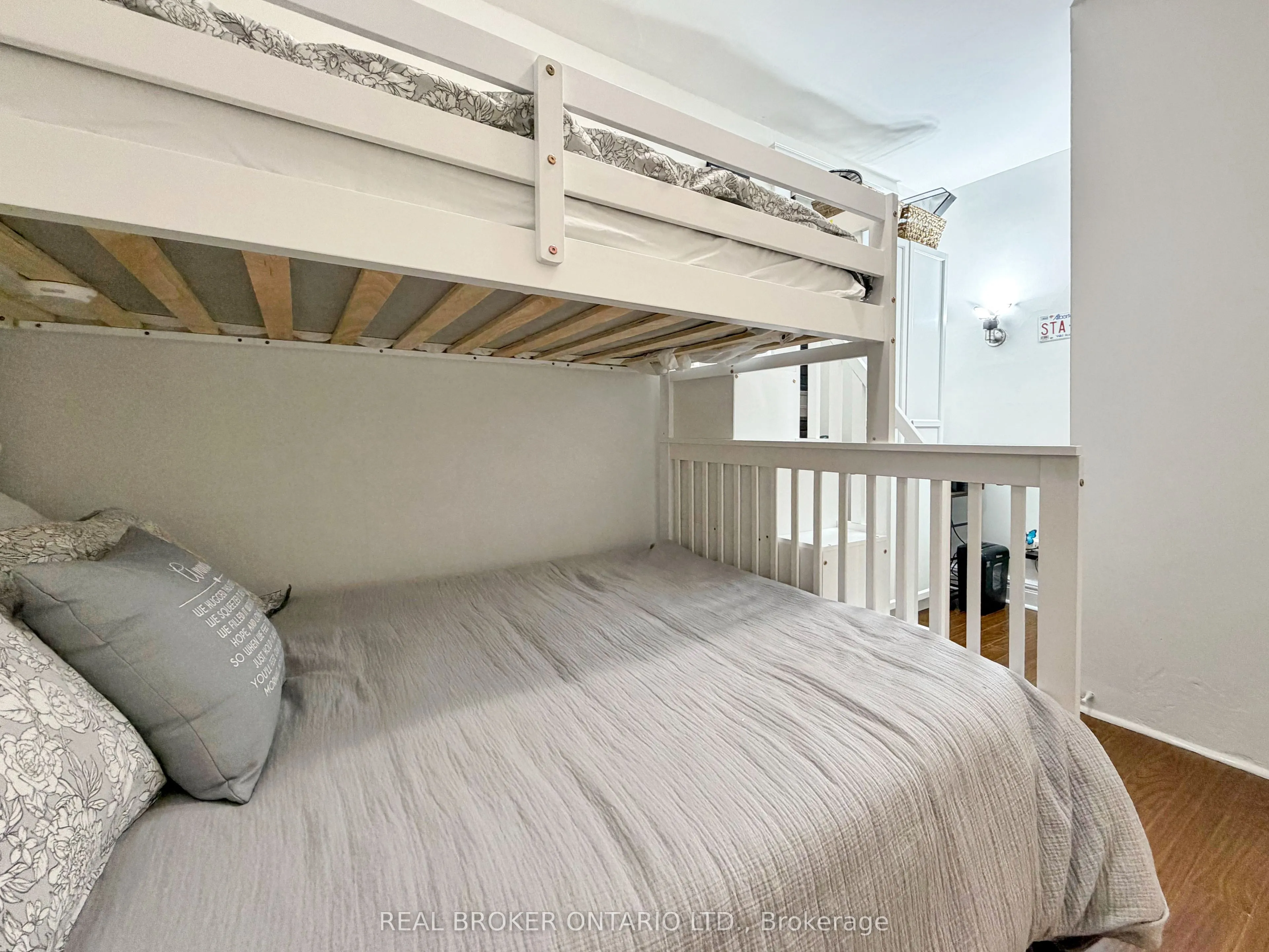 79 Blantyre Avenue #upper