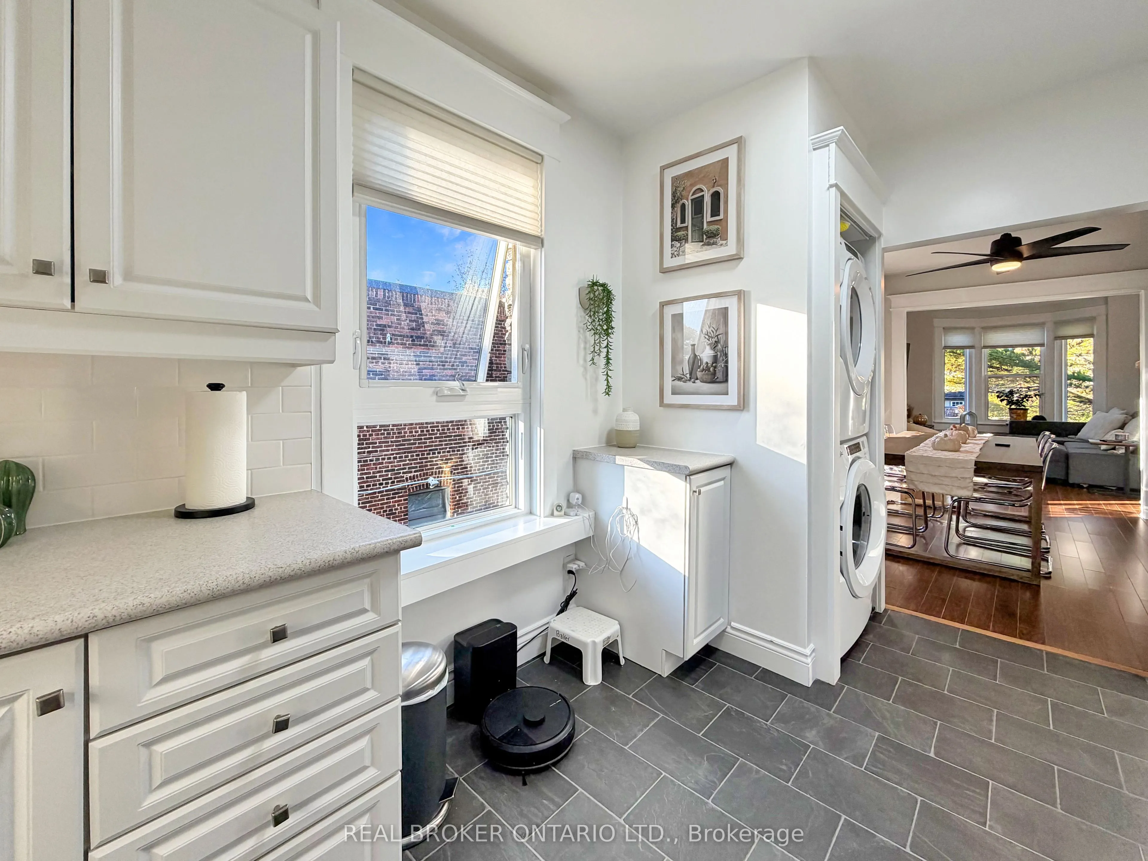 79 Blantyre Avenue #upper