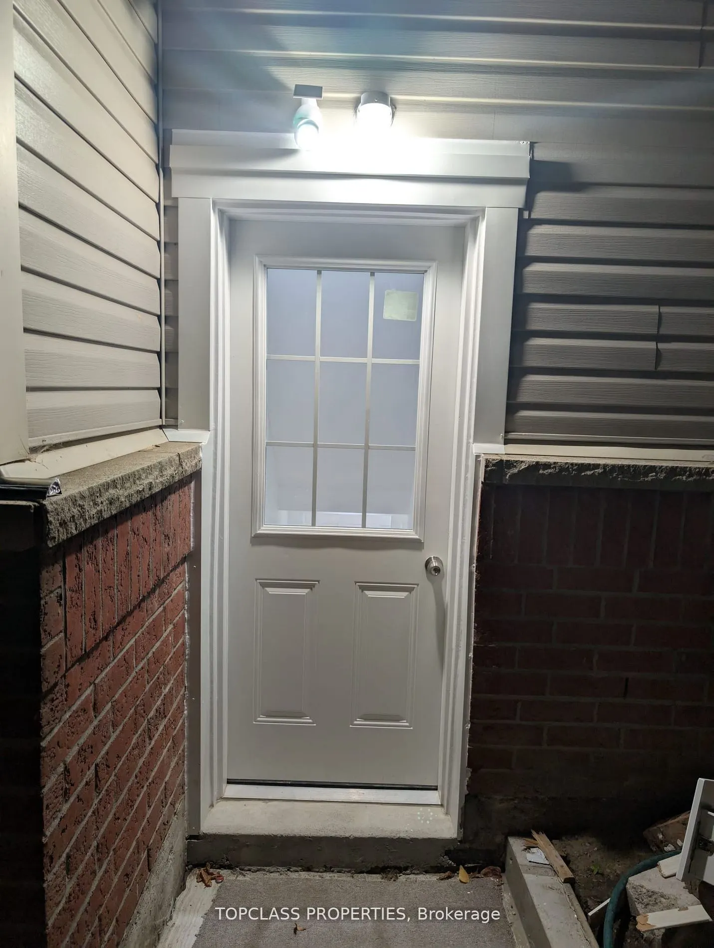 76 Samandria Avenue