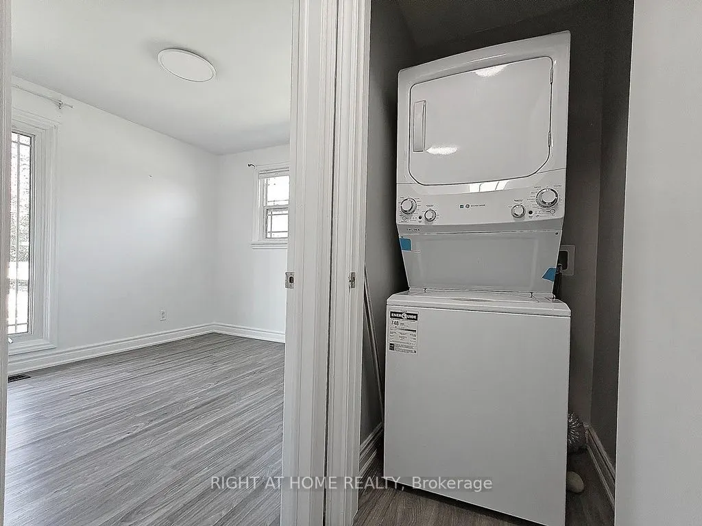 45 Prince Street #Main Floor