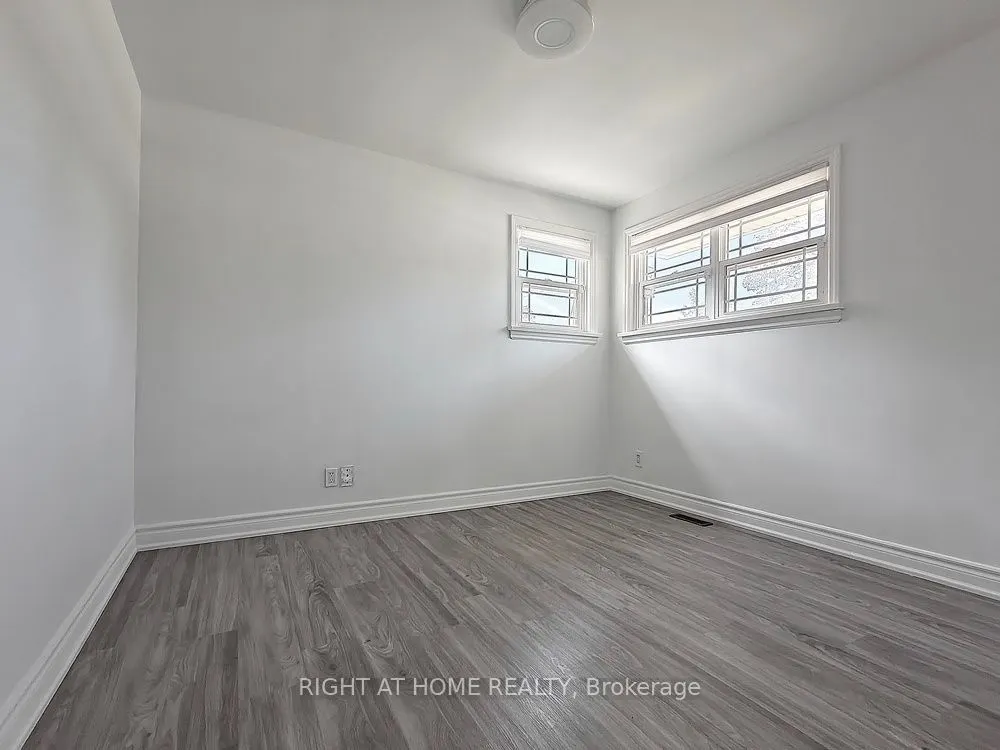45 Prince Street #Main Floor