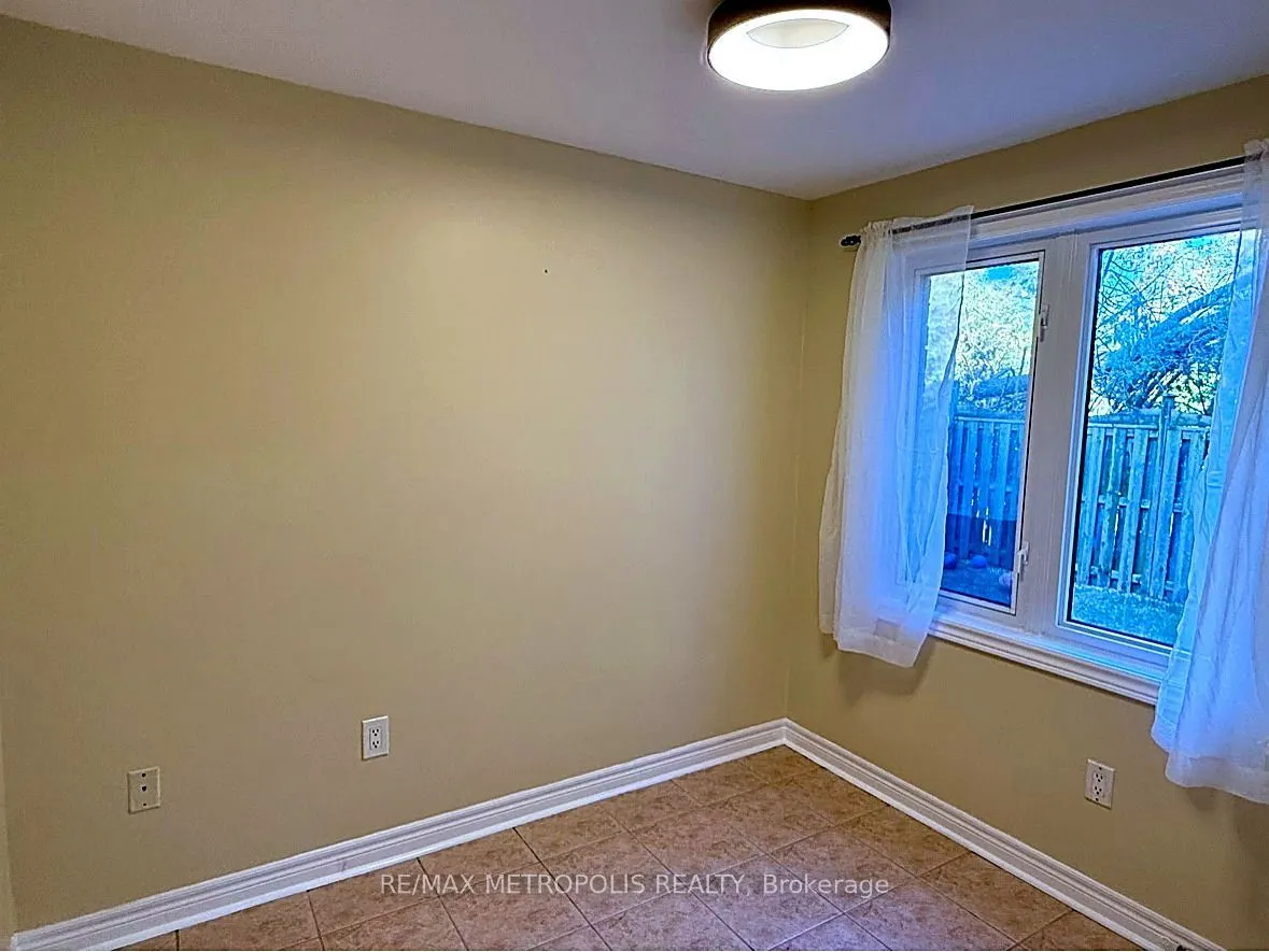 1128 A Glen Eden Court #Bsmt