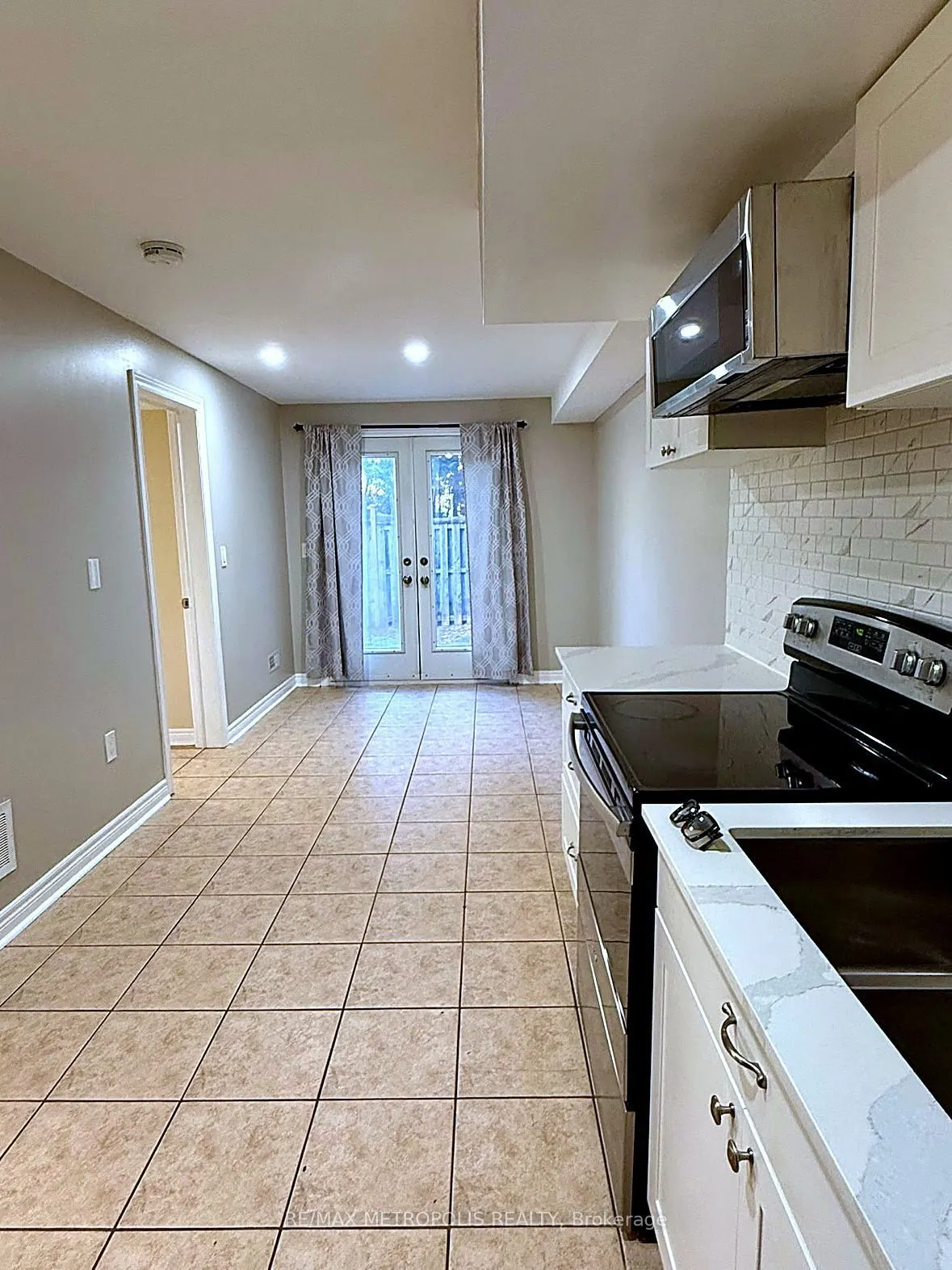 1128 A Glen Eden Court #Bsmt
