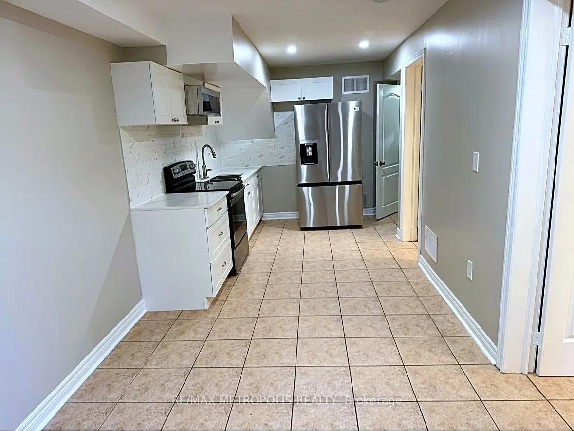 1128 A Glen Eden Court #Bsmt