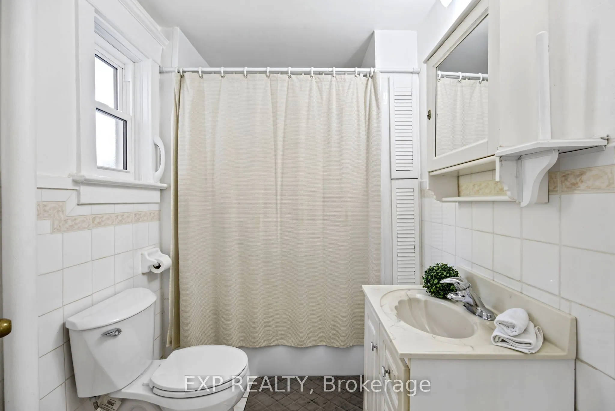 72 Newport Avenue