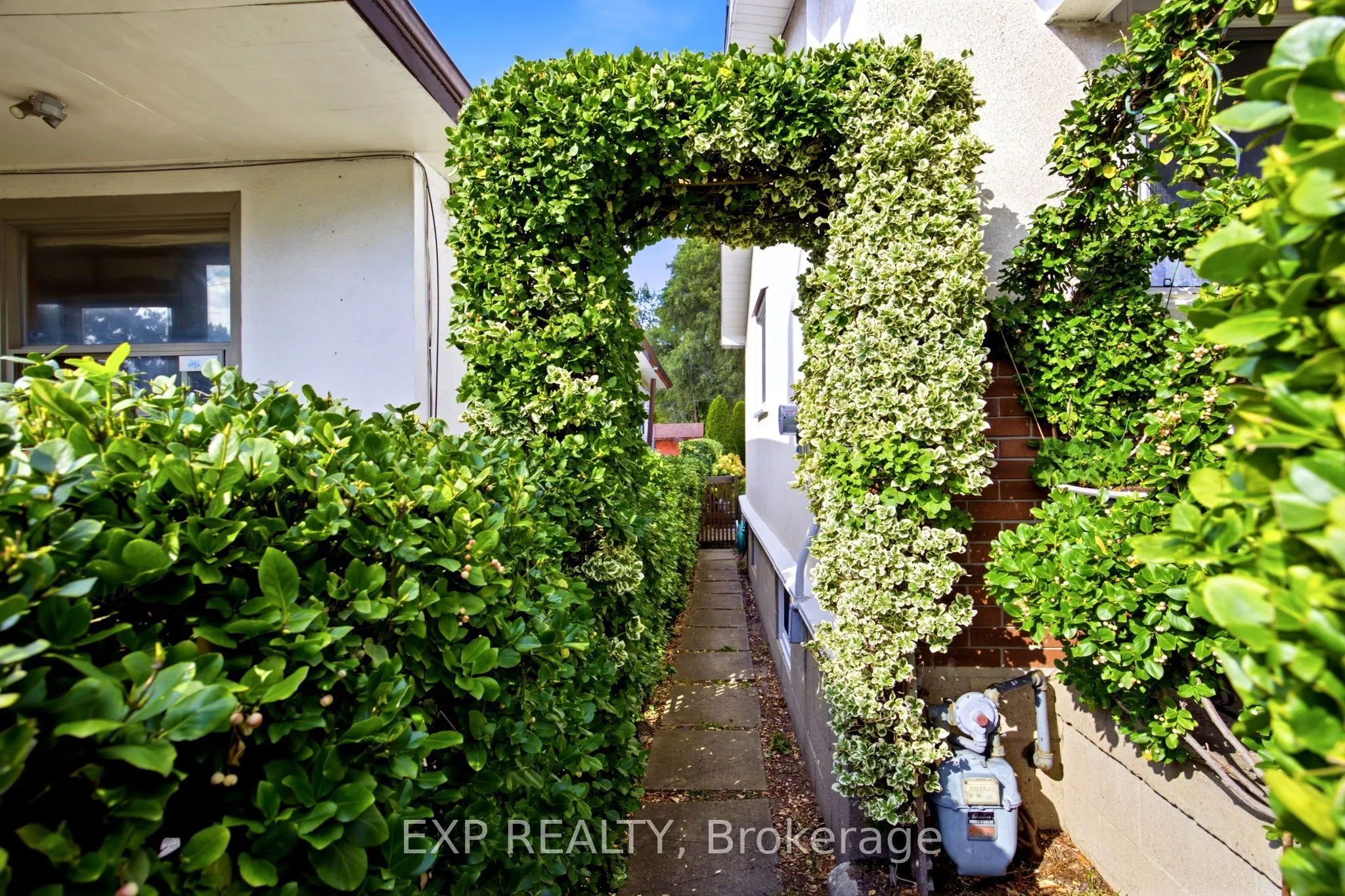 72 Newport Avenue