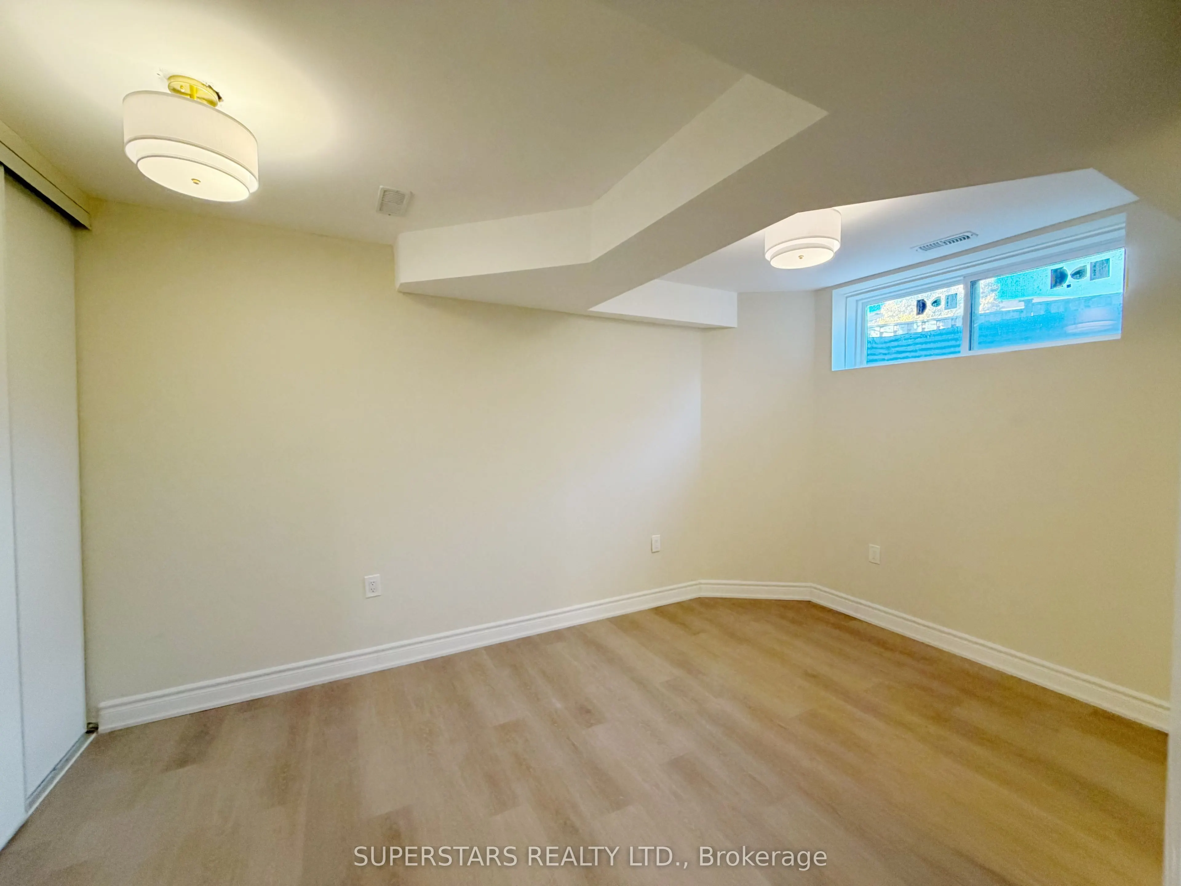 243 Goldhawk Trail #Bsmt