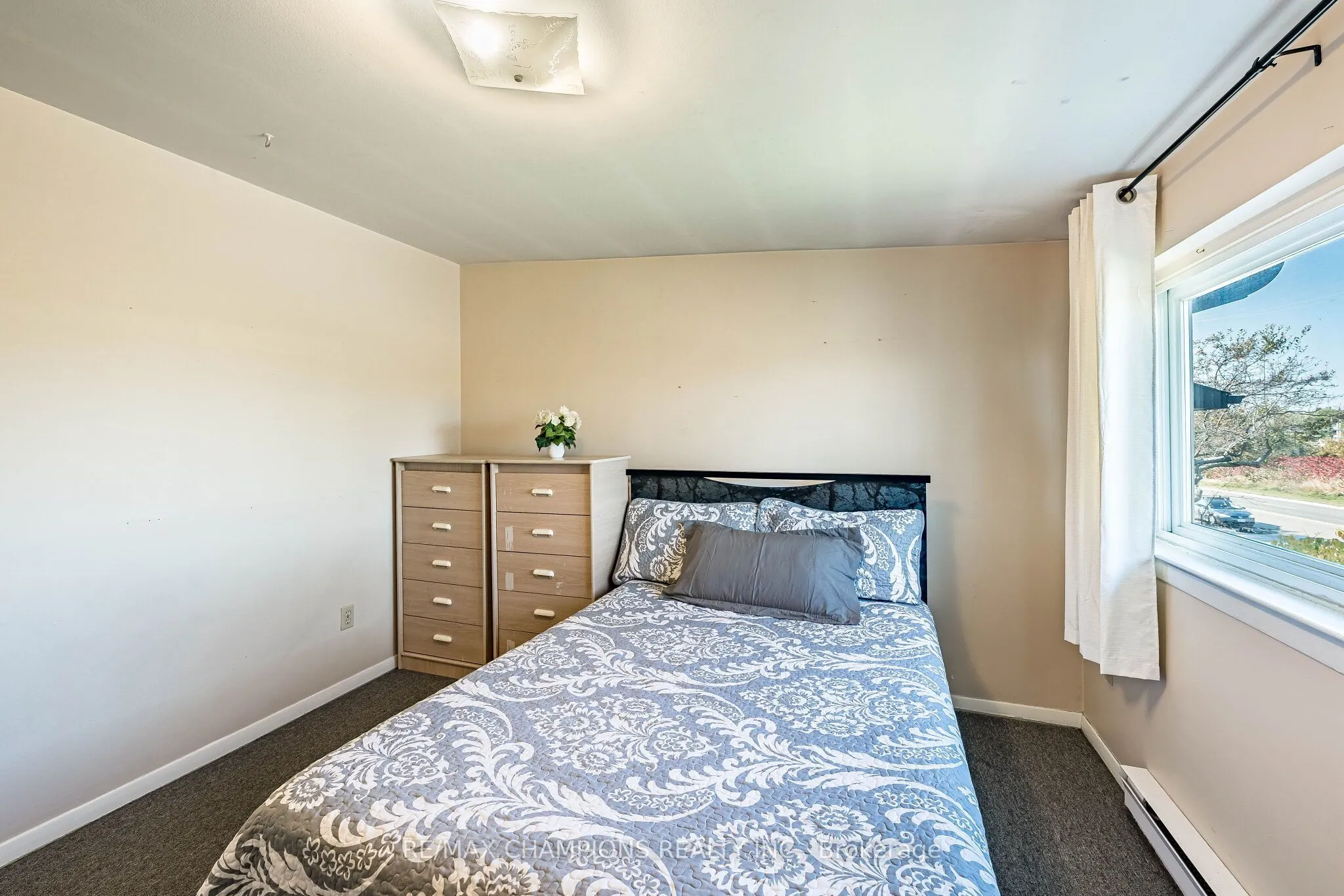 925 Bayly Street #17