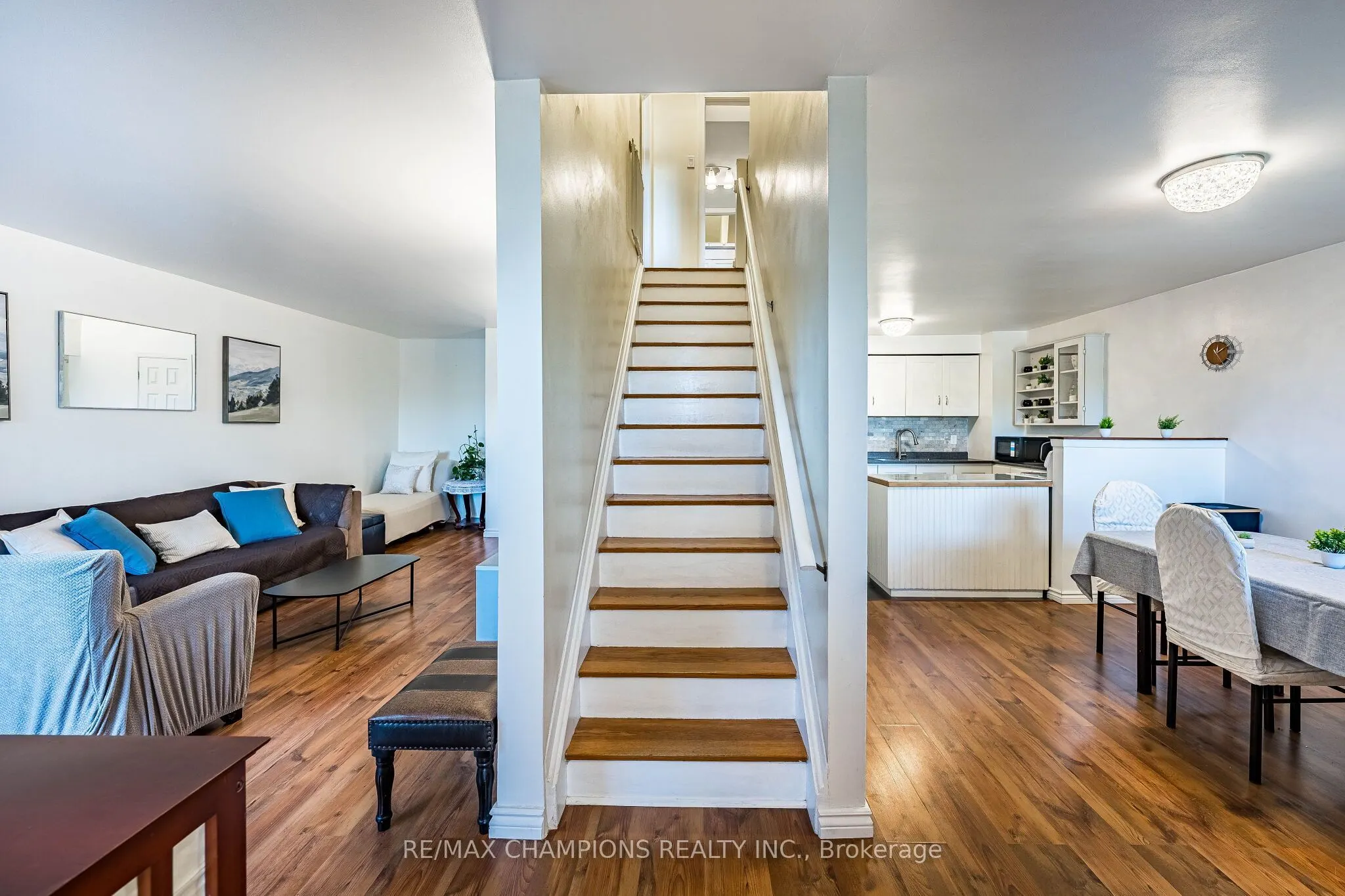 925 Bayly Street #17
