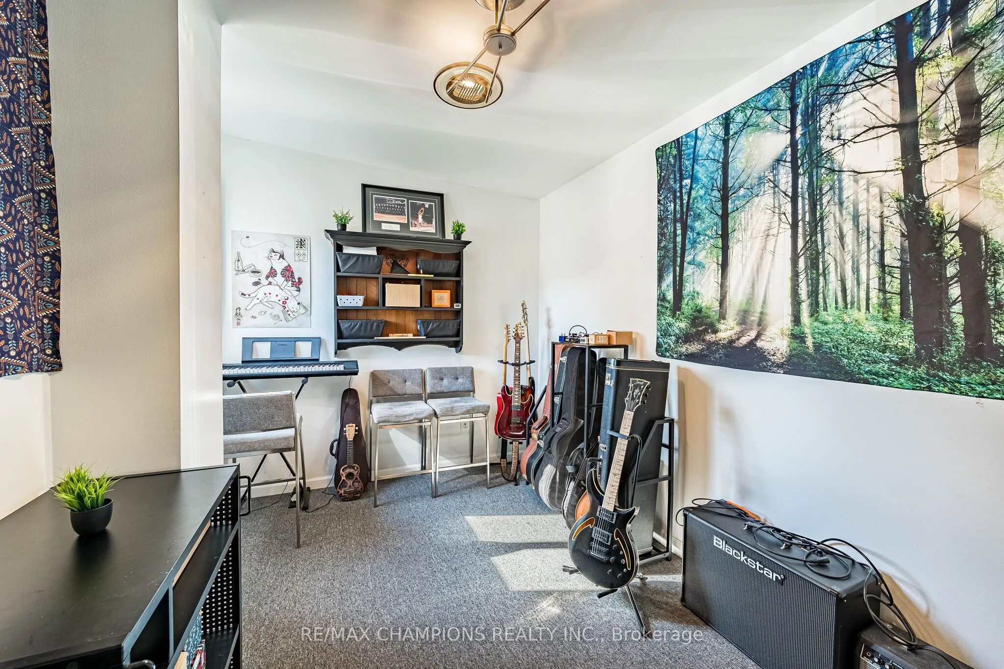 925 Bayly Street #17