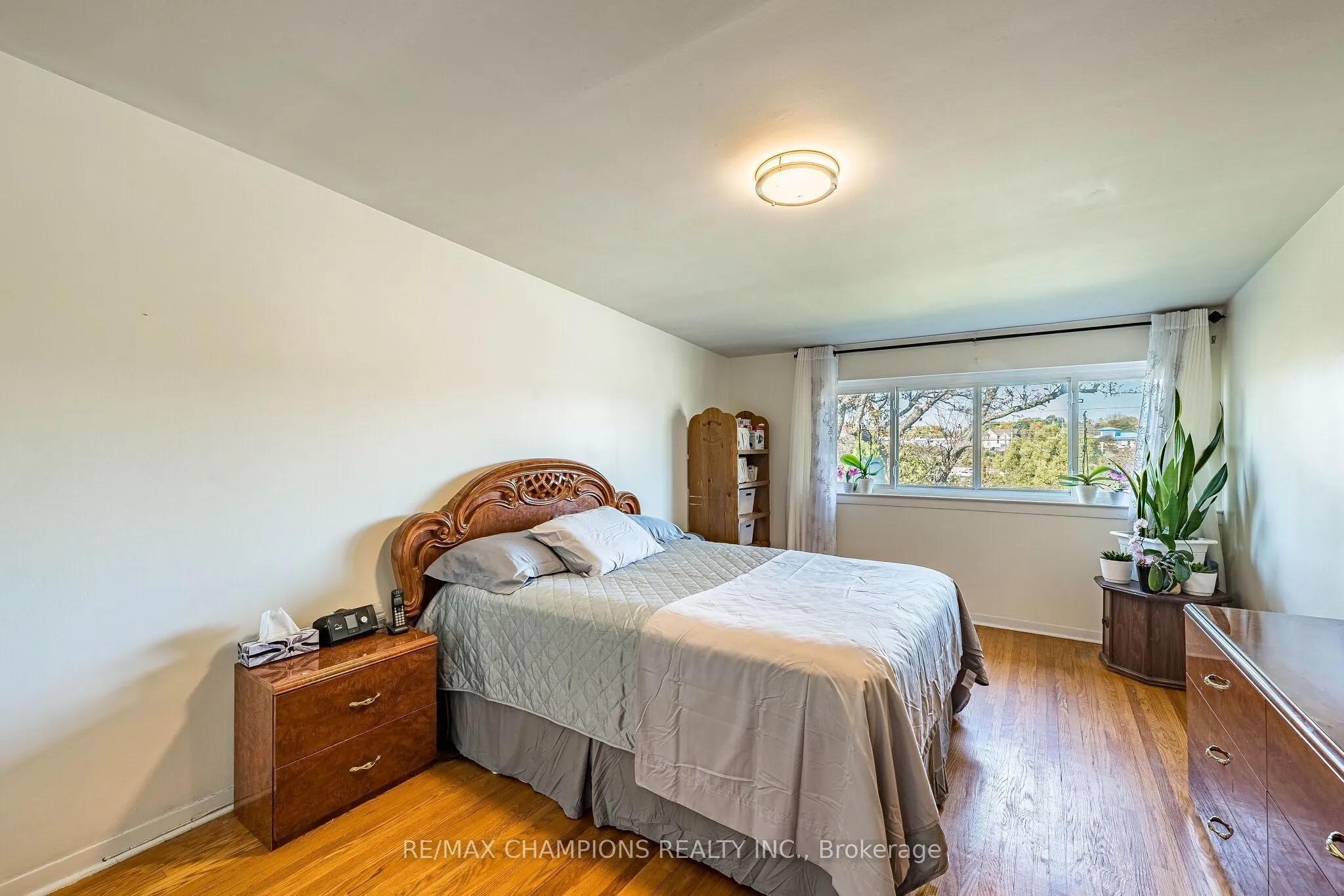 925 Bayly Street #17