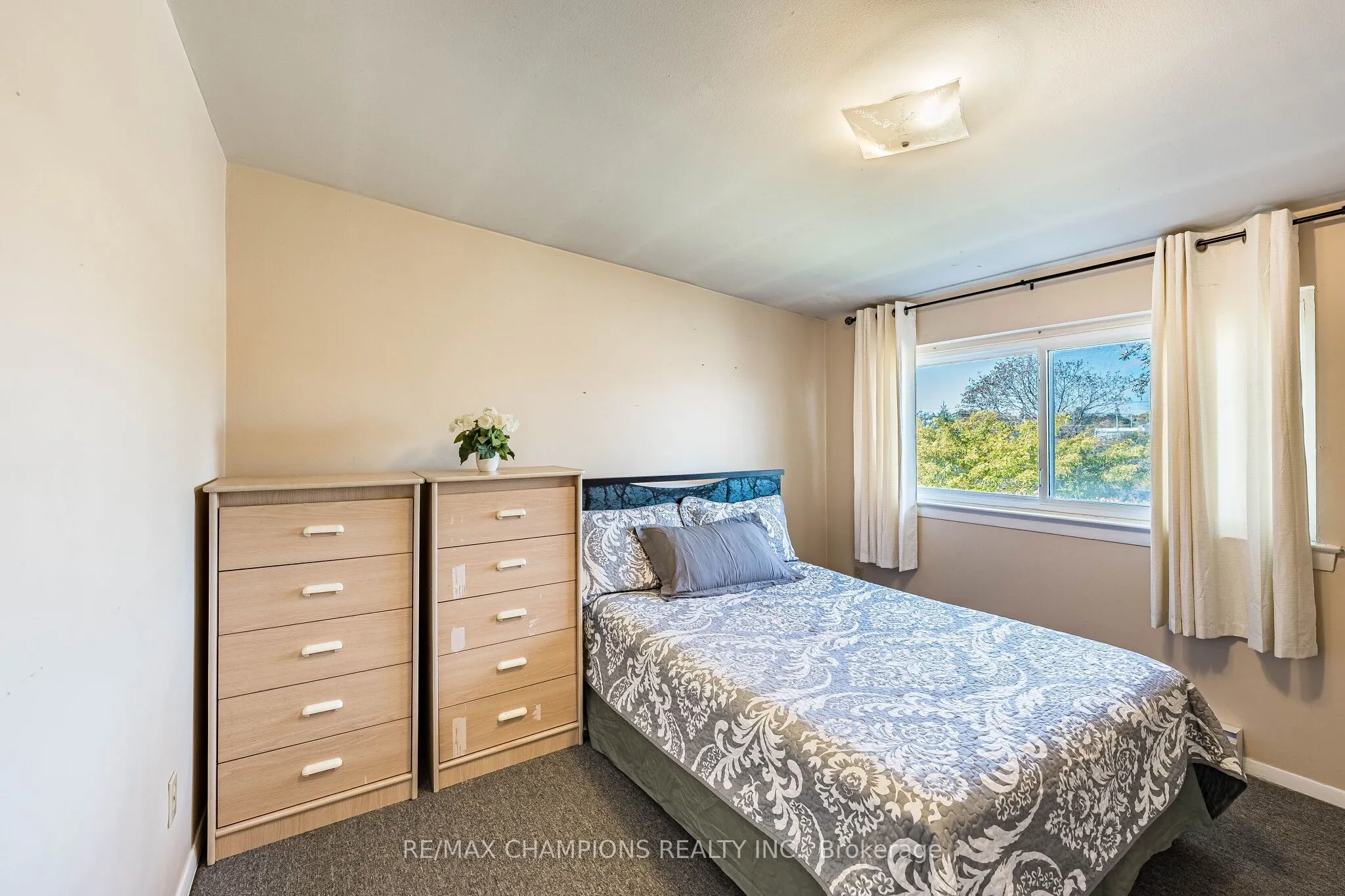 925 Bayly Street #17