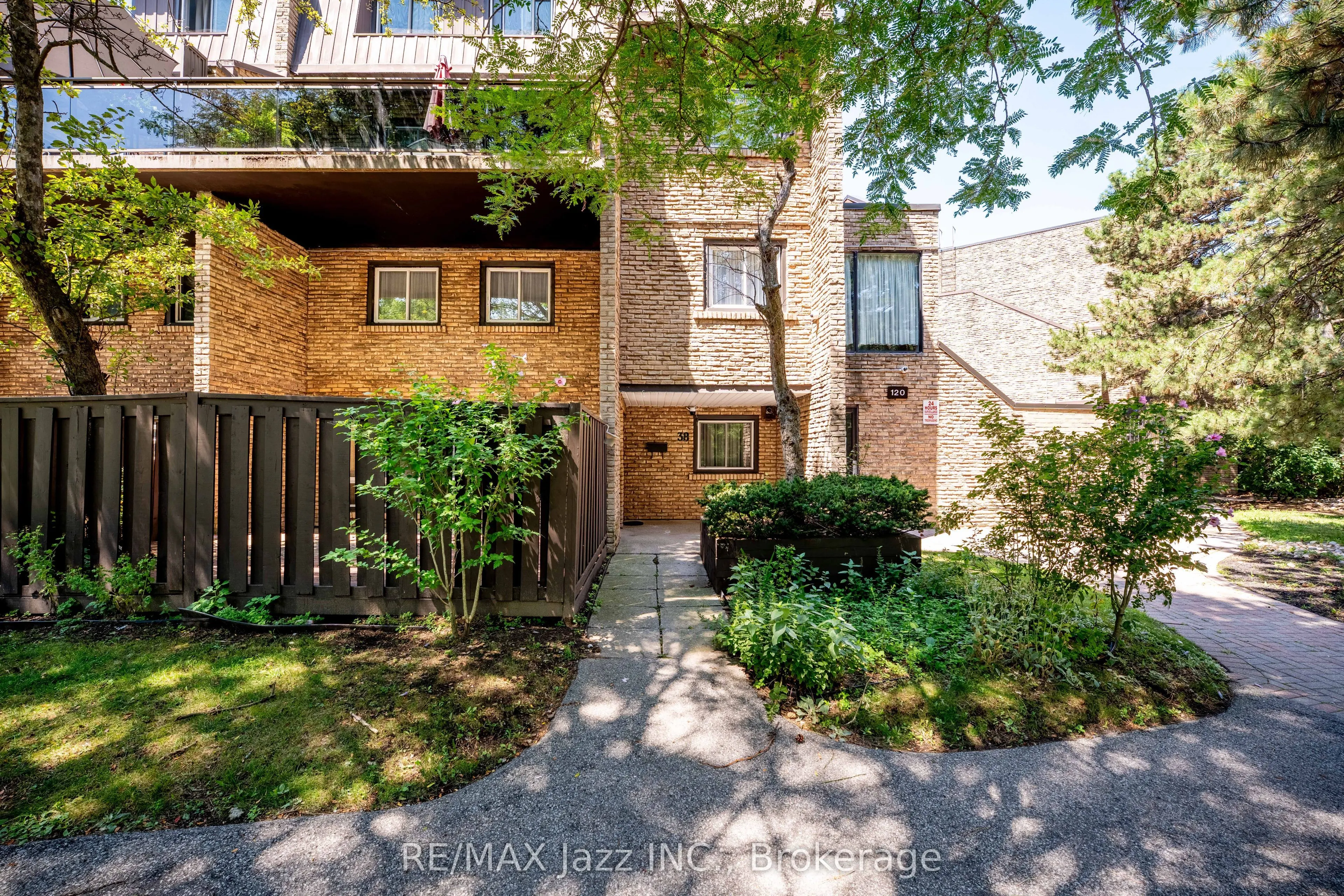 120 Ling Road #38