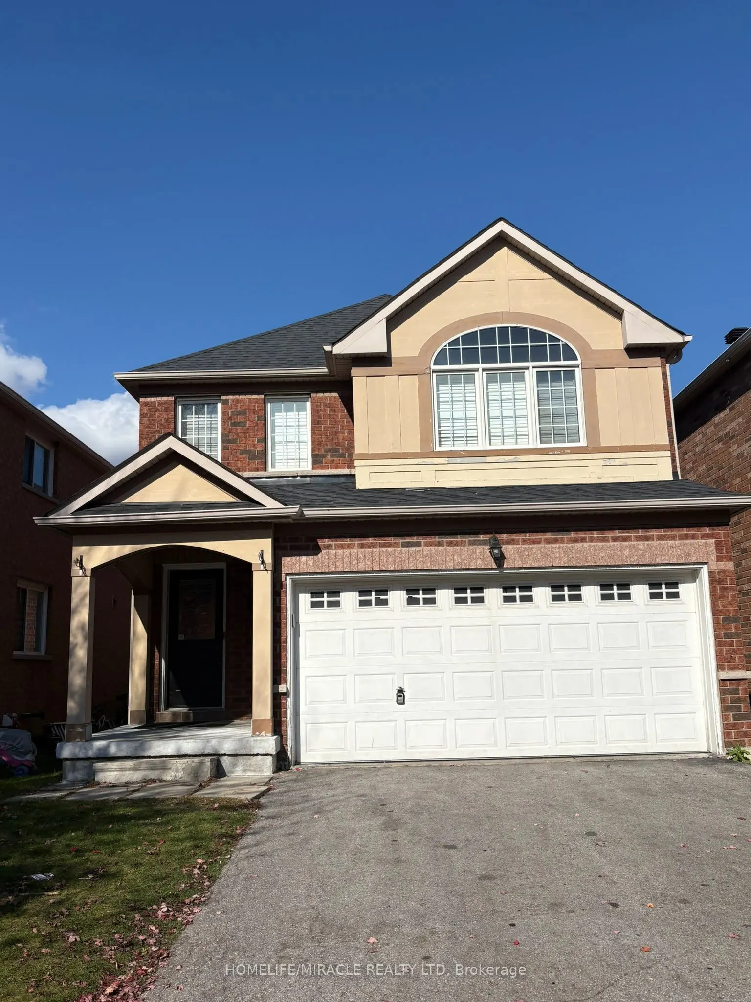 8 Quitebrook Crescent