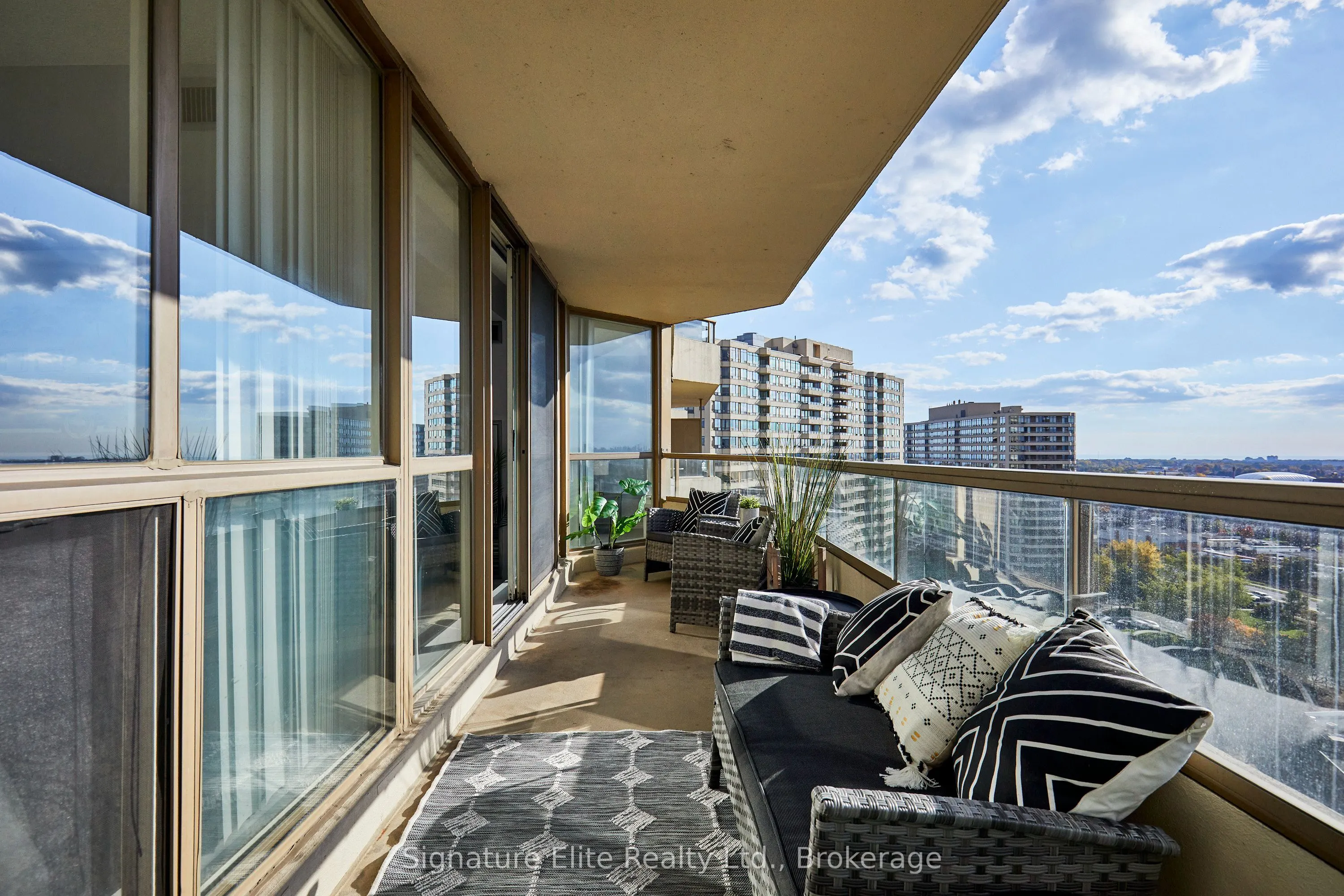 5 Greystone Walk Drive #1801