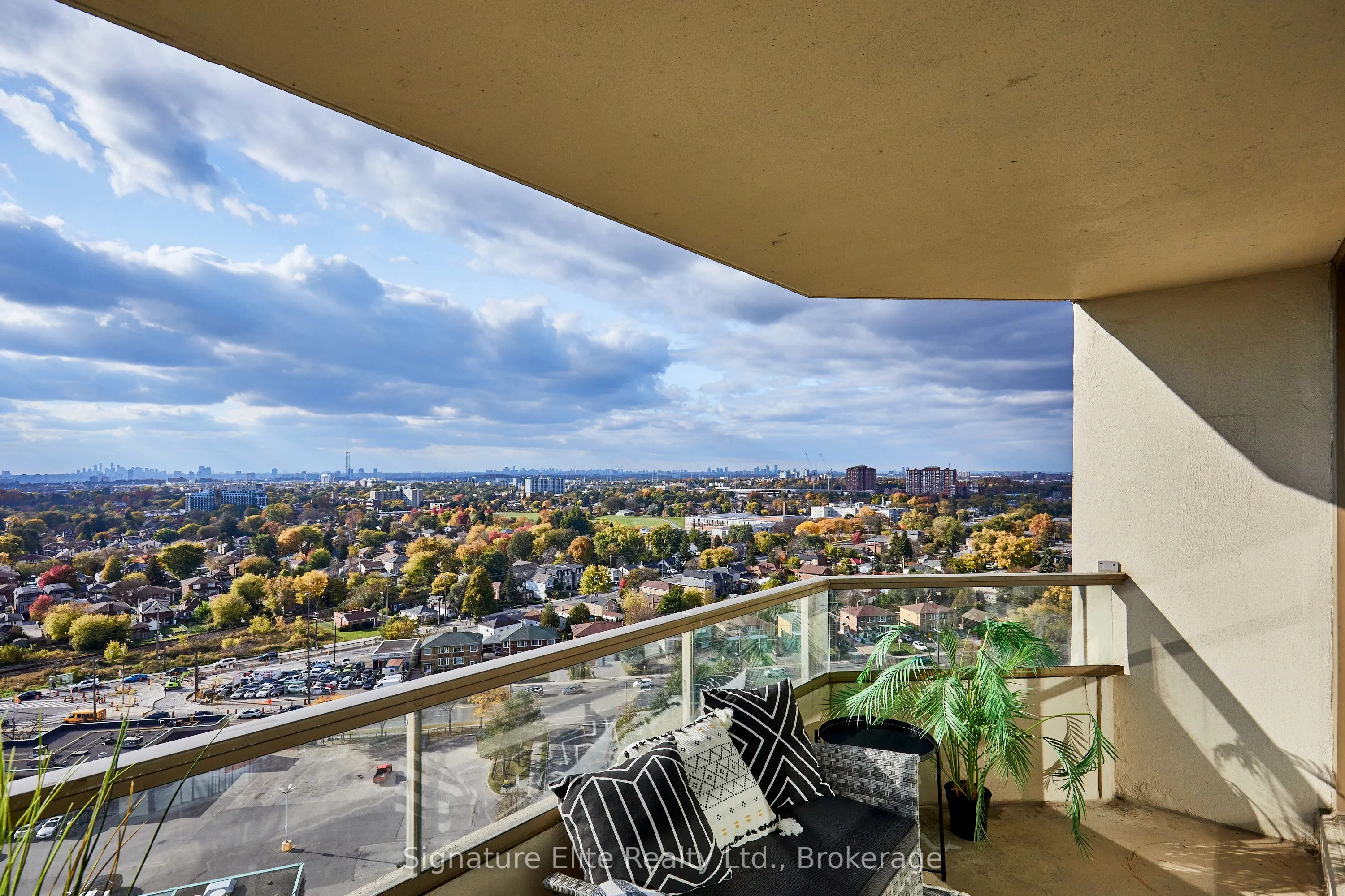 5 Greystone Walk Drive #1801