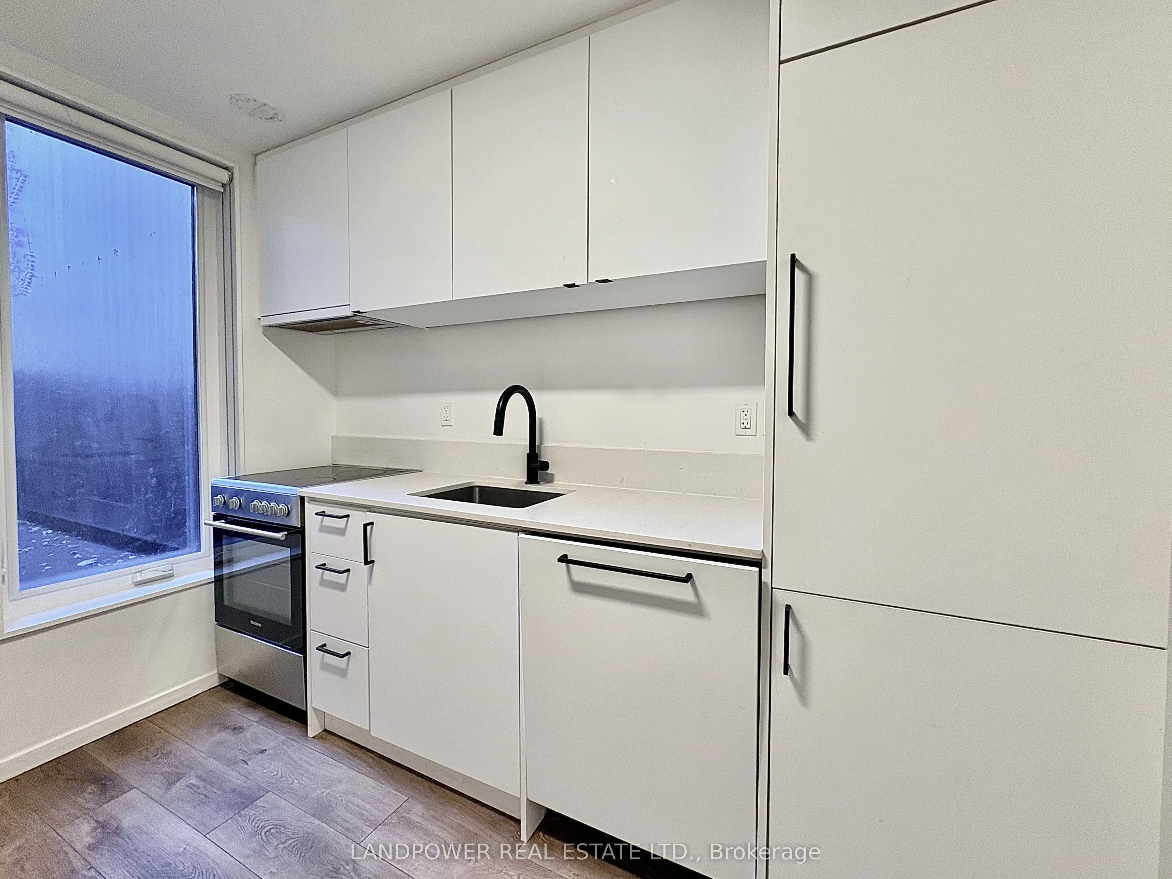 377 Broadview Avenue #206