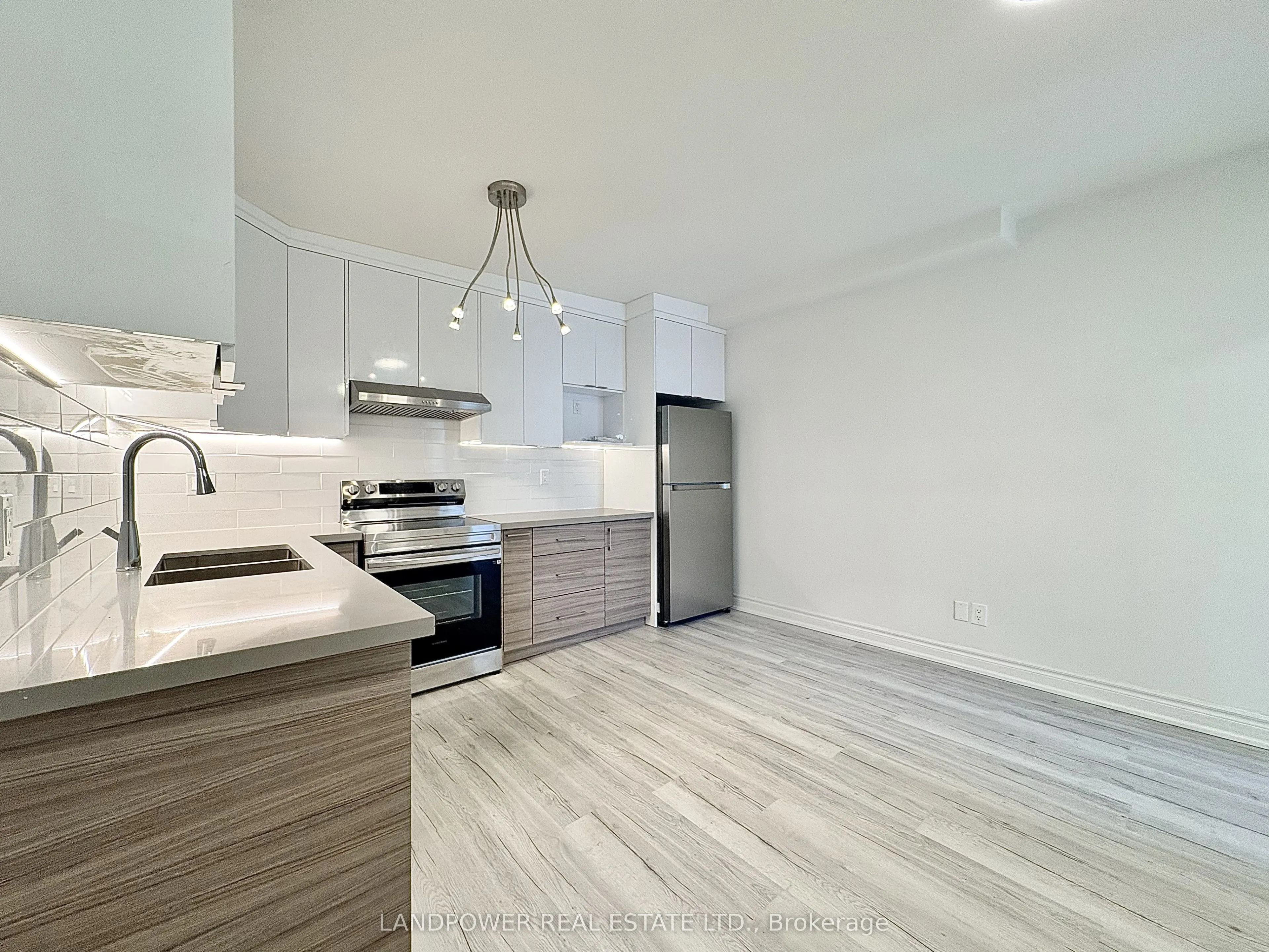373 Broadview Avenue #7