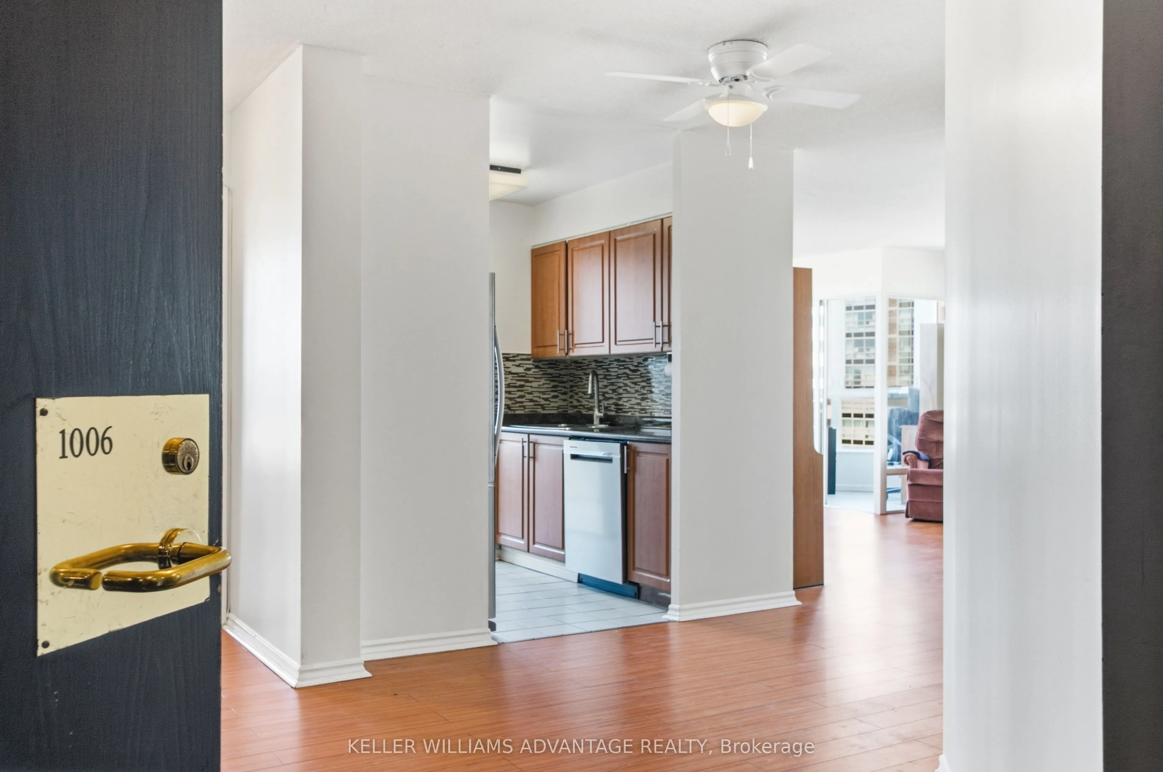3231 Eglinton Avenue E #1006
