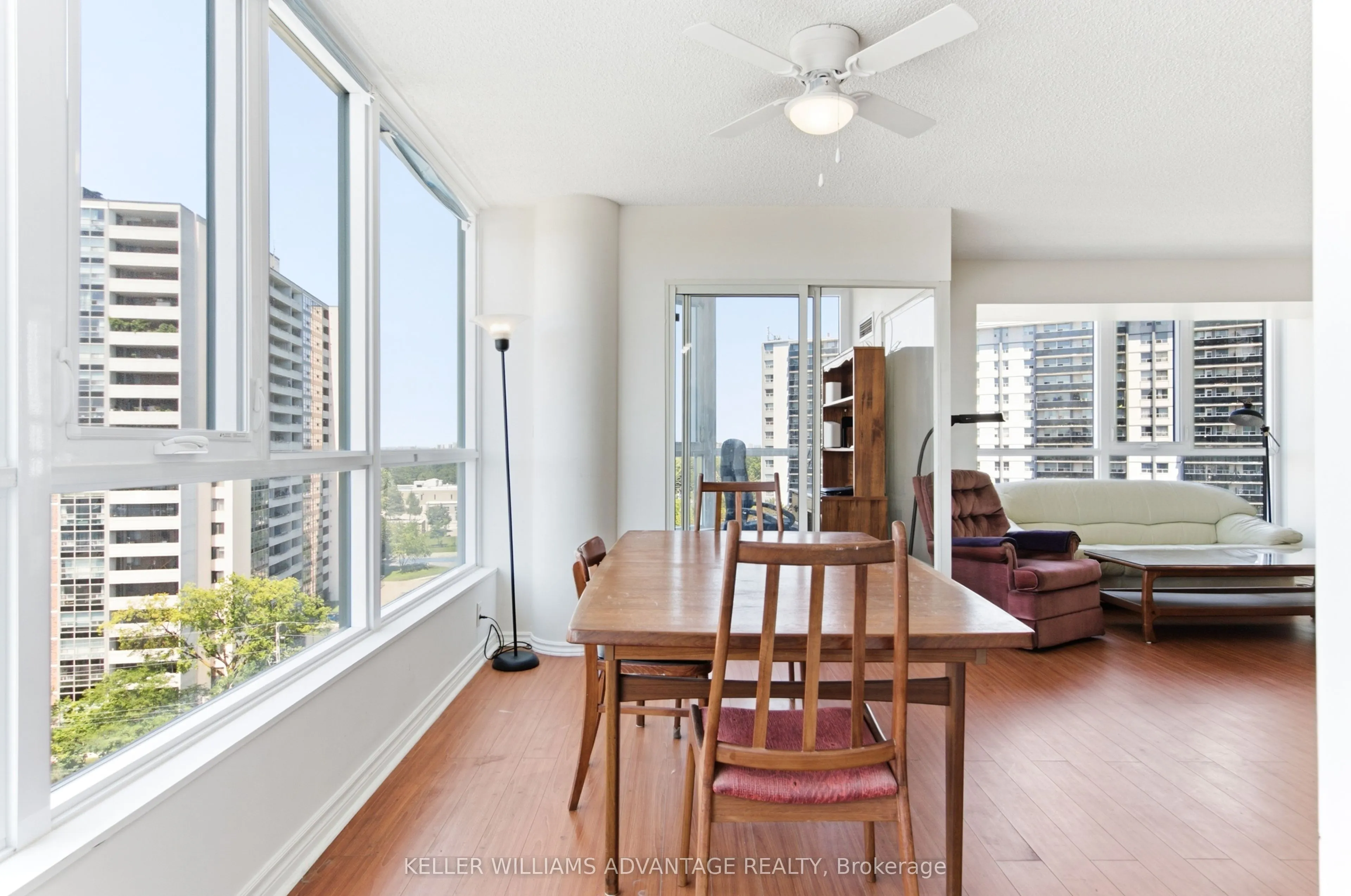 3231 Eglinton Avenue E #1006